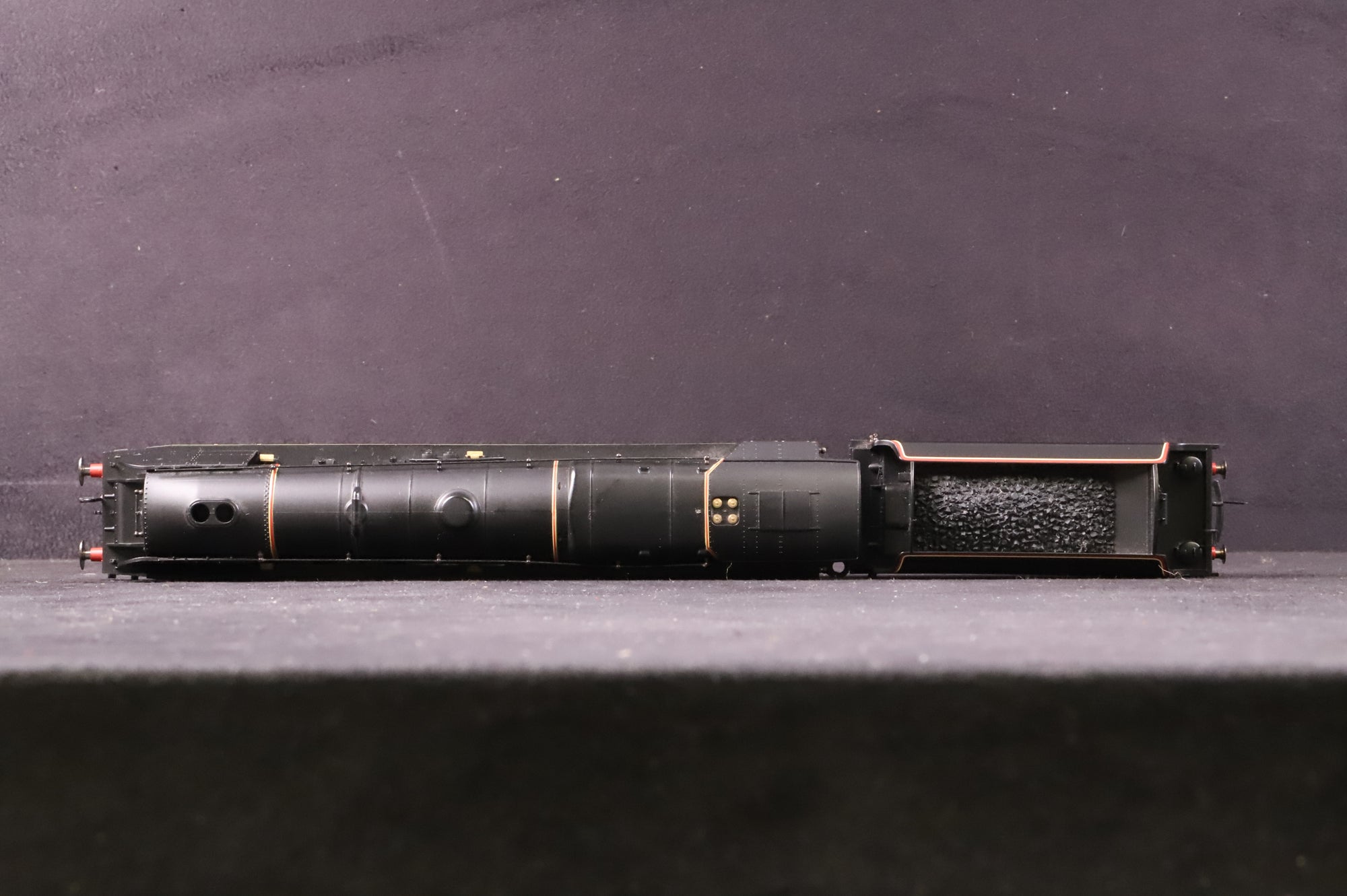 Hornby OO RR2311 Duchess Class '6242' 'City Of Glasgow' LMS Lined Black