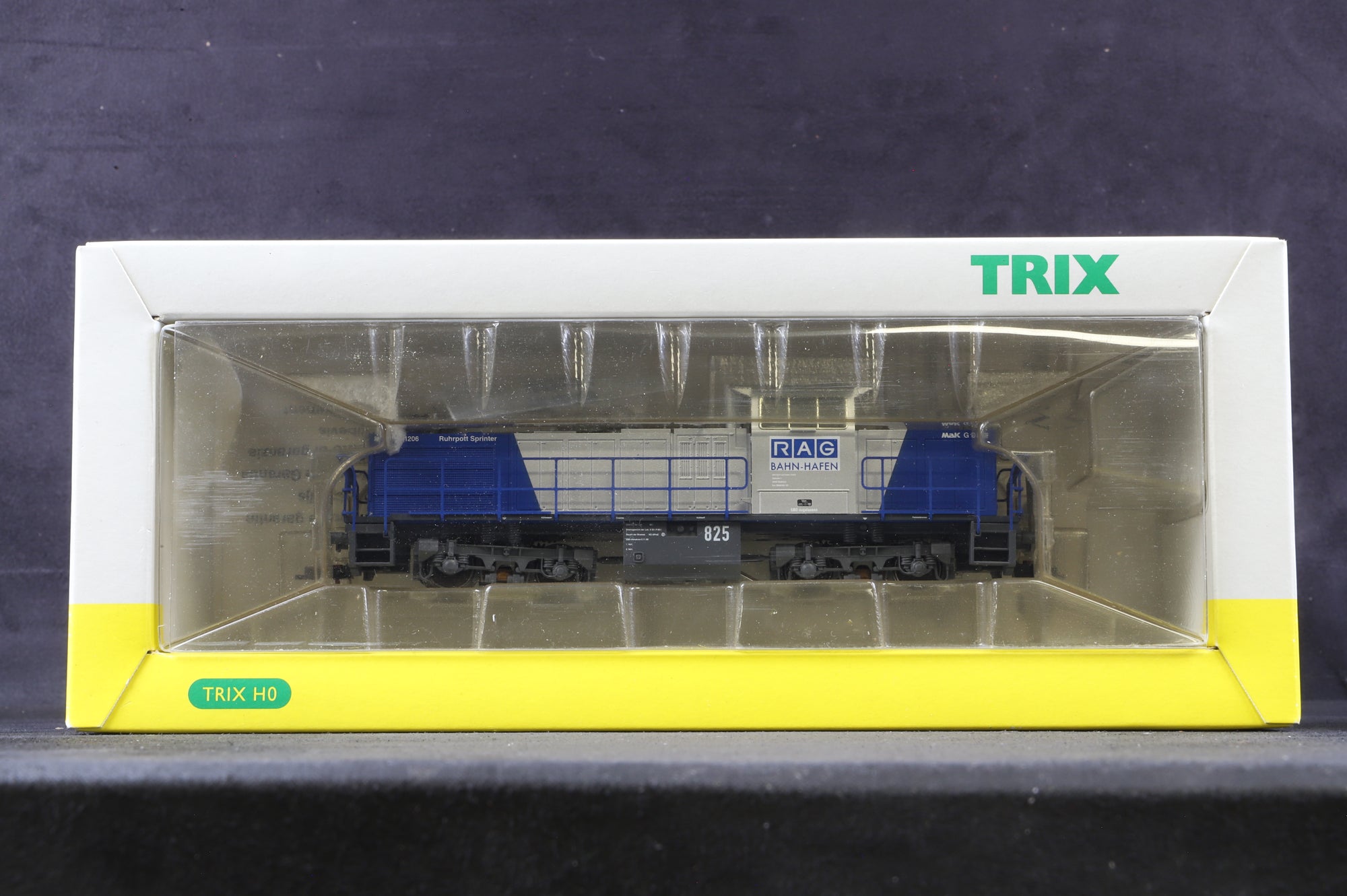 Trix HO 22755 RAG 825 Diesel Locomotive