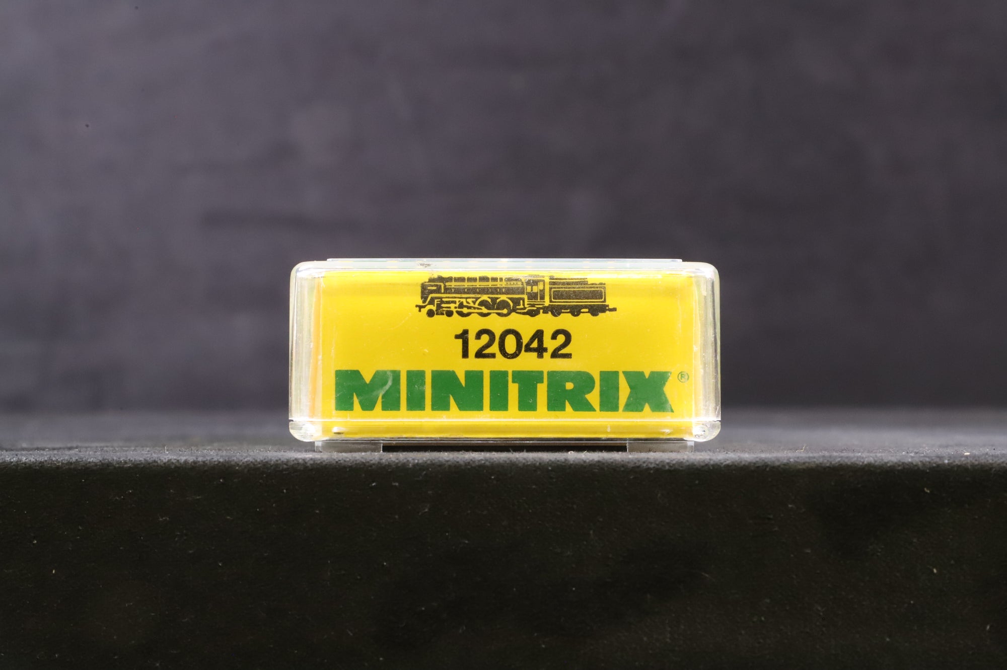 Minitrix N 12042 Britannia Class 4-6-2 'Boadicea' 70036 in BR Green