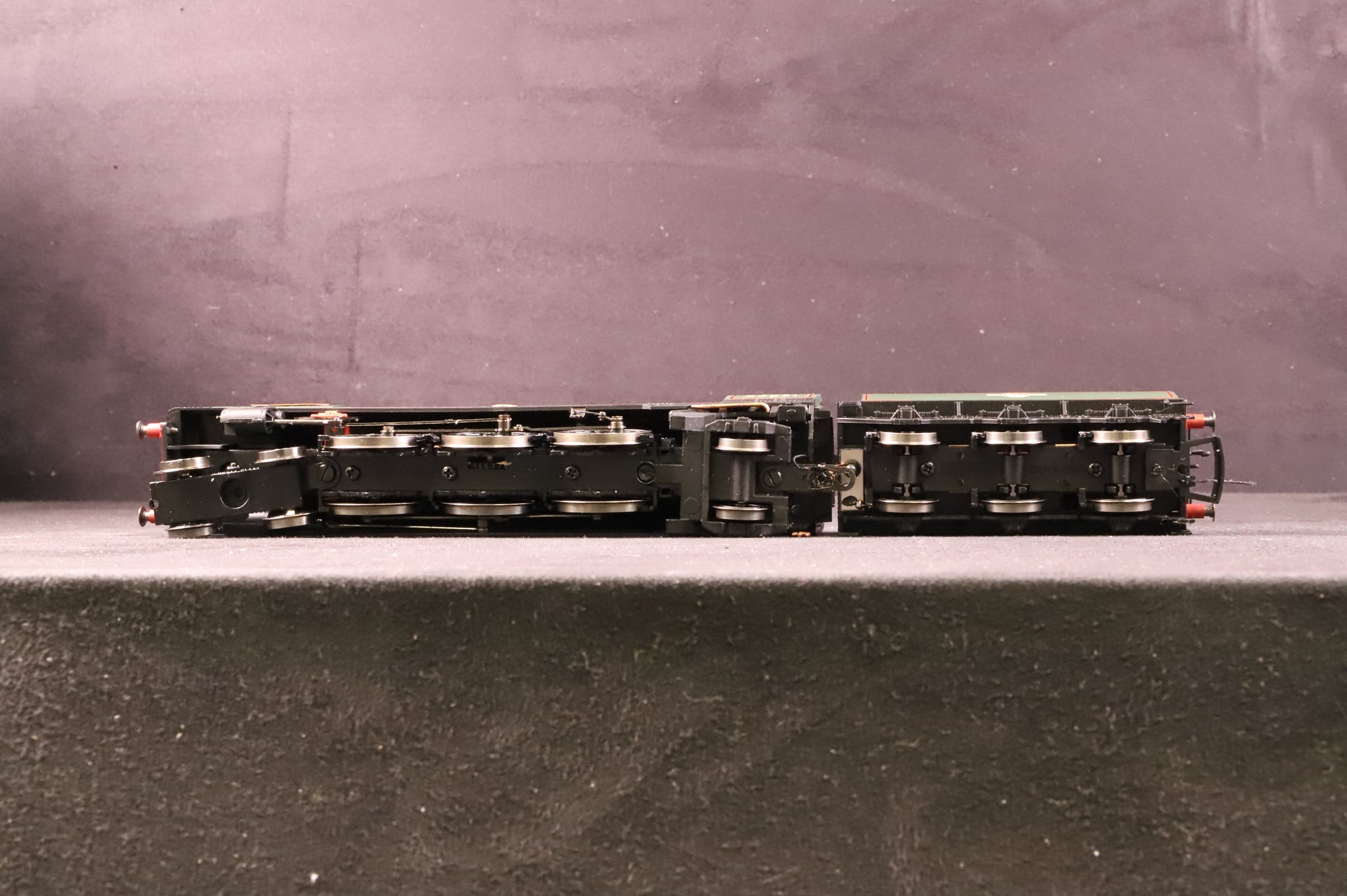 Hornby OO R2282 West Country Class 34091 'Weymouth'/'Devon Belle' in BR Lined Green w/ Late Crests