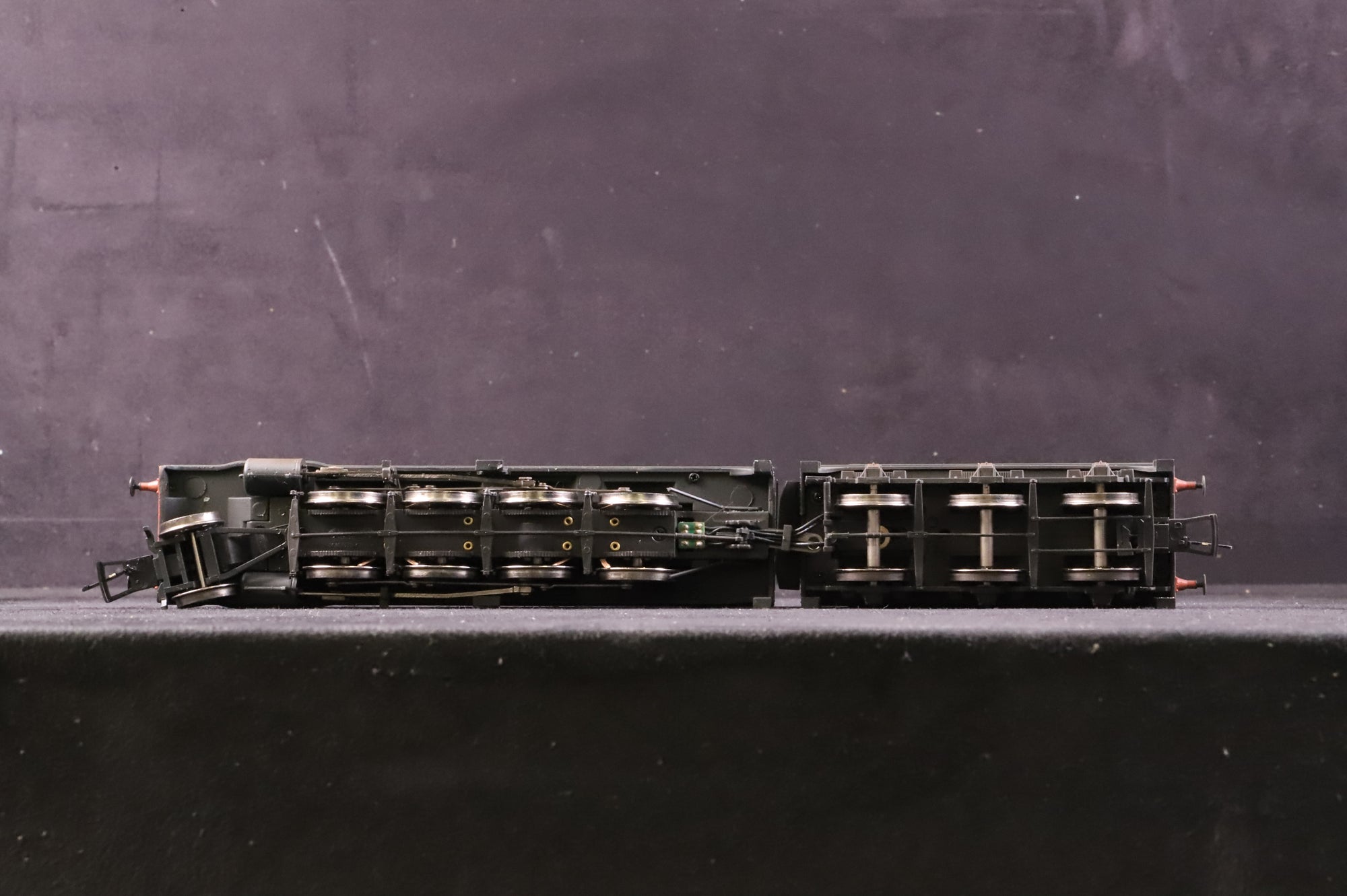Bachmann OO 31-128 3000 Class ROD No.3036 in BR Black w/ Early Crests - Weathered