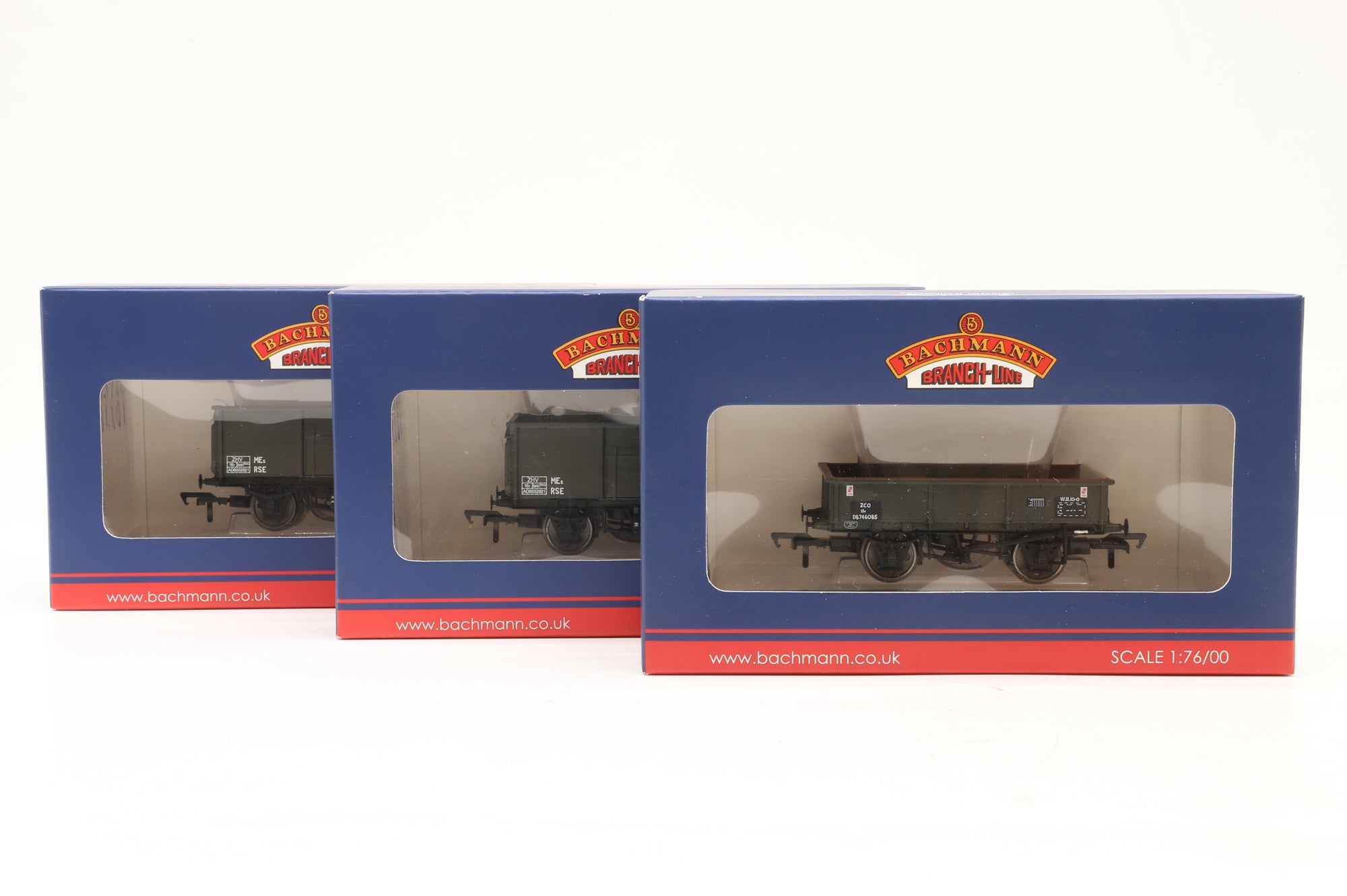 Bachmann OO Rake Of 9 Assorted Departmental Wagons Inc. 37-162 x2, 37-931 x2, 37-255, 38-404, 37-255, 33-826B & 37-356