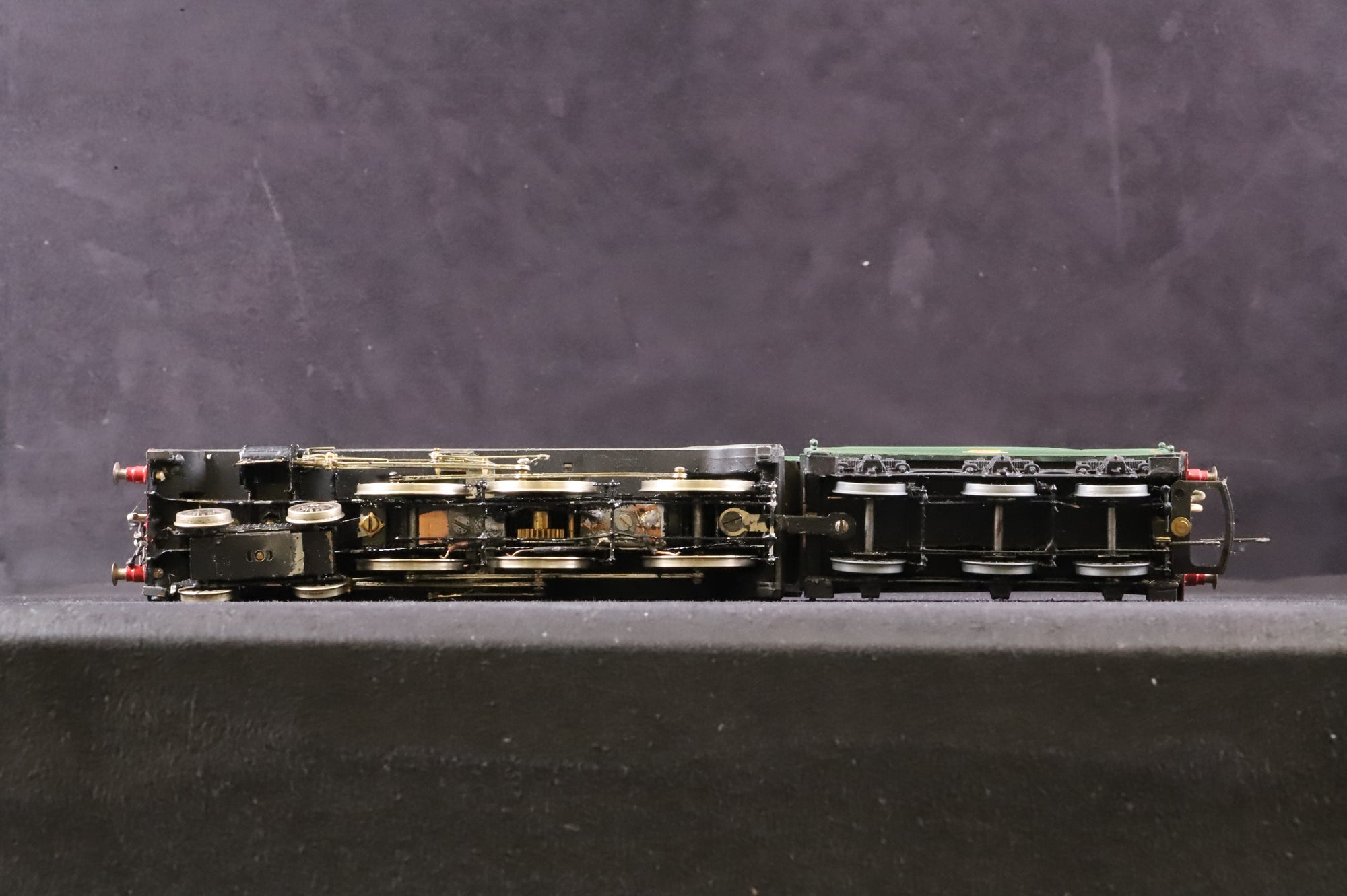 Hornby/ Comet OO Class B17 '61672' BR Green E/C