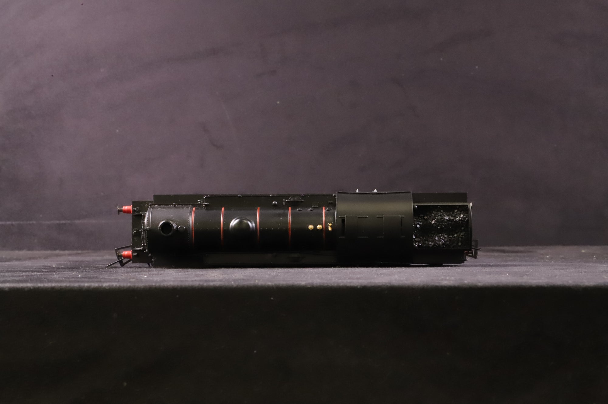 Hornby OO R2913 Thompson L1 '67772' BR Lined Black E/C