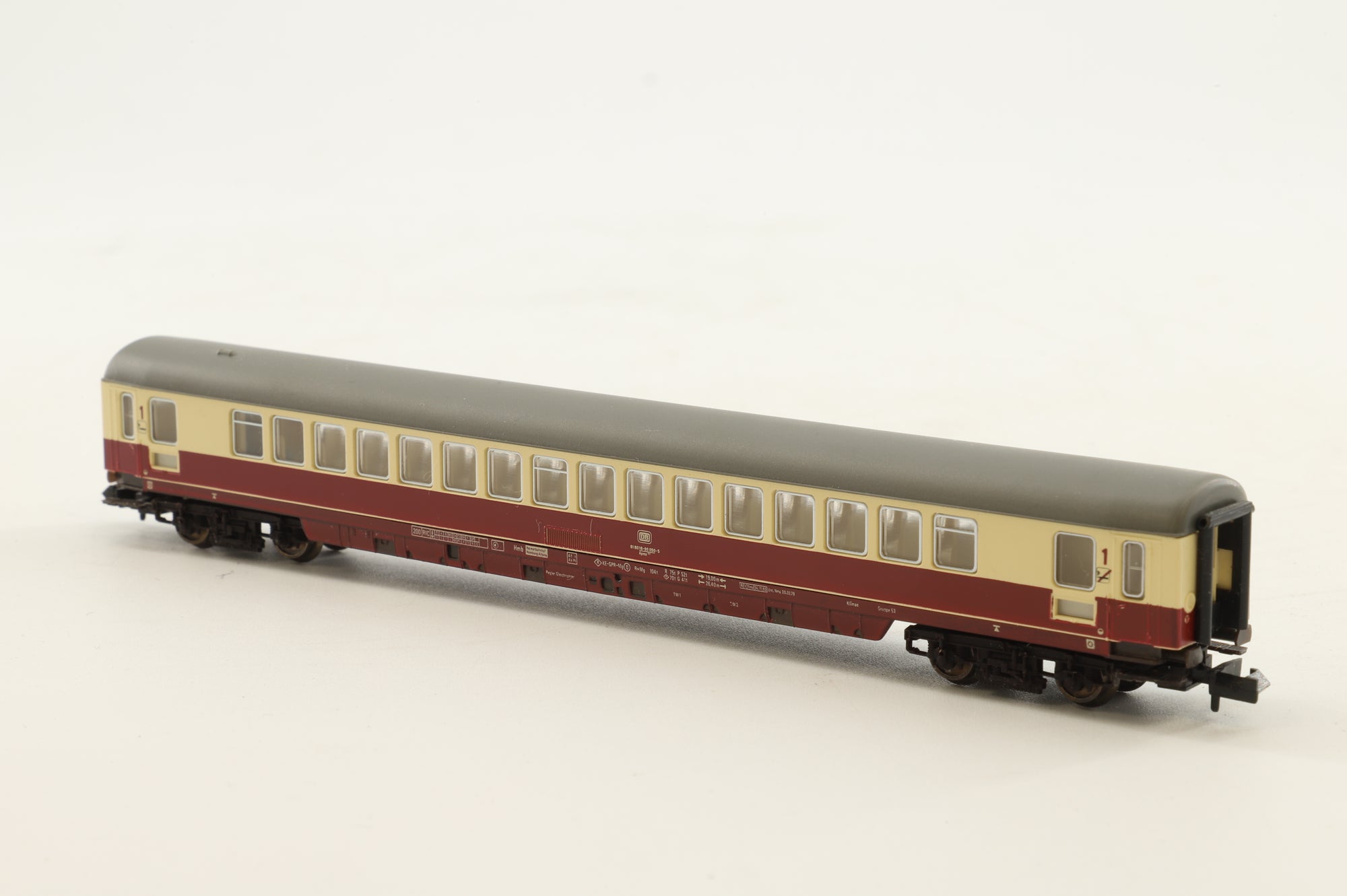 Fleischmann N Rake Of 2 DB IC Coches Inc. 8160 & 8163