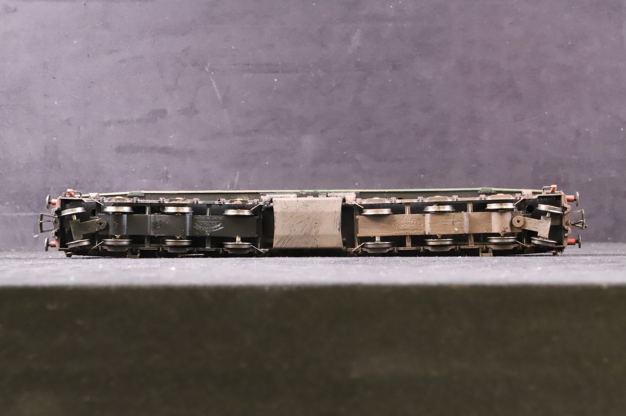 WORKSHOP Bachmann OO 32-475 Class 40 D368 in BR Green w/ Small Yellow Panels - Weathered