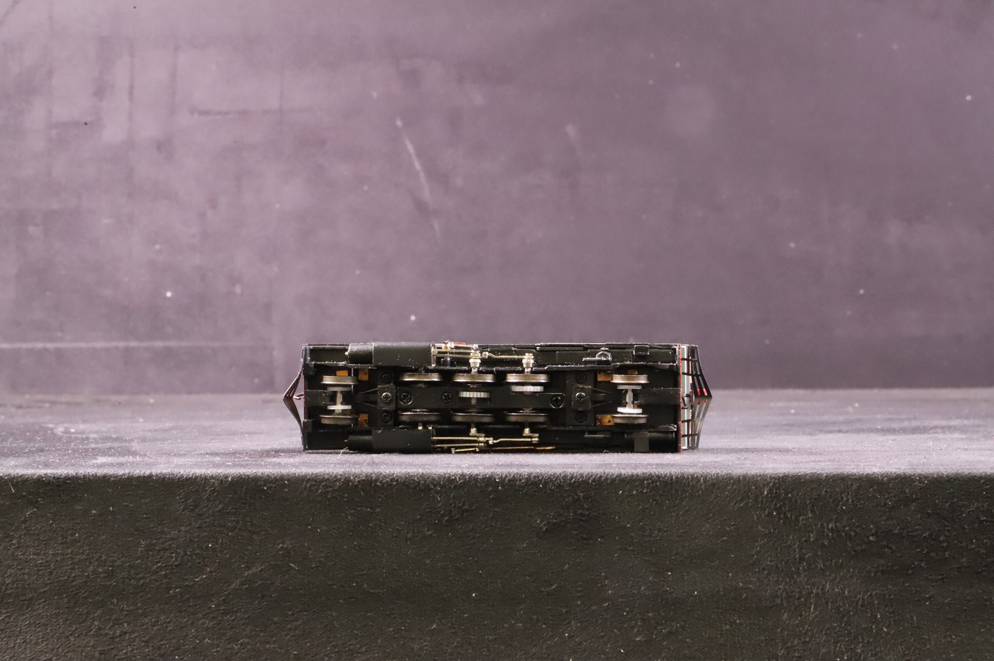 Heljan OO9 99511 L&B Tank No.760 EXE in SR Lined Green