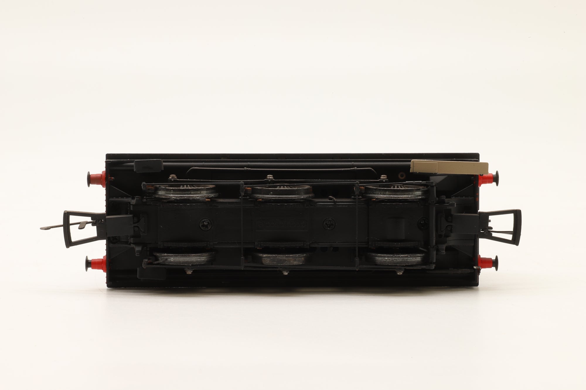 Accurascale OO ACC2434 J67 'Buckjumper' 68535 in BR Black w/ Early Crests – TMC Weathered
