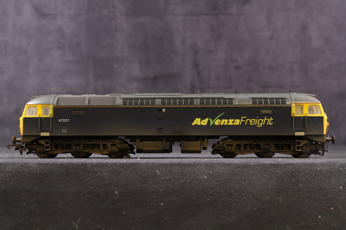 ViTrains OO V2097 Class 47 &#39;47237&#39; Advent Freight Weathered