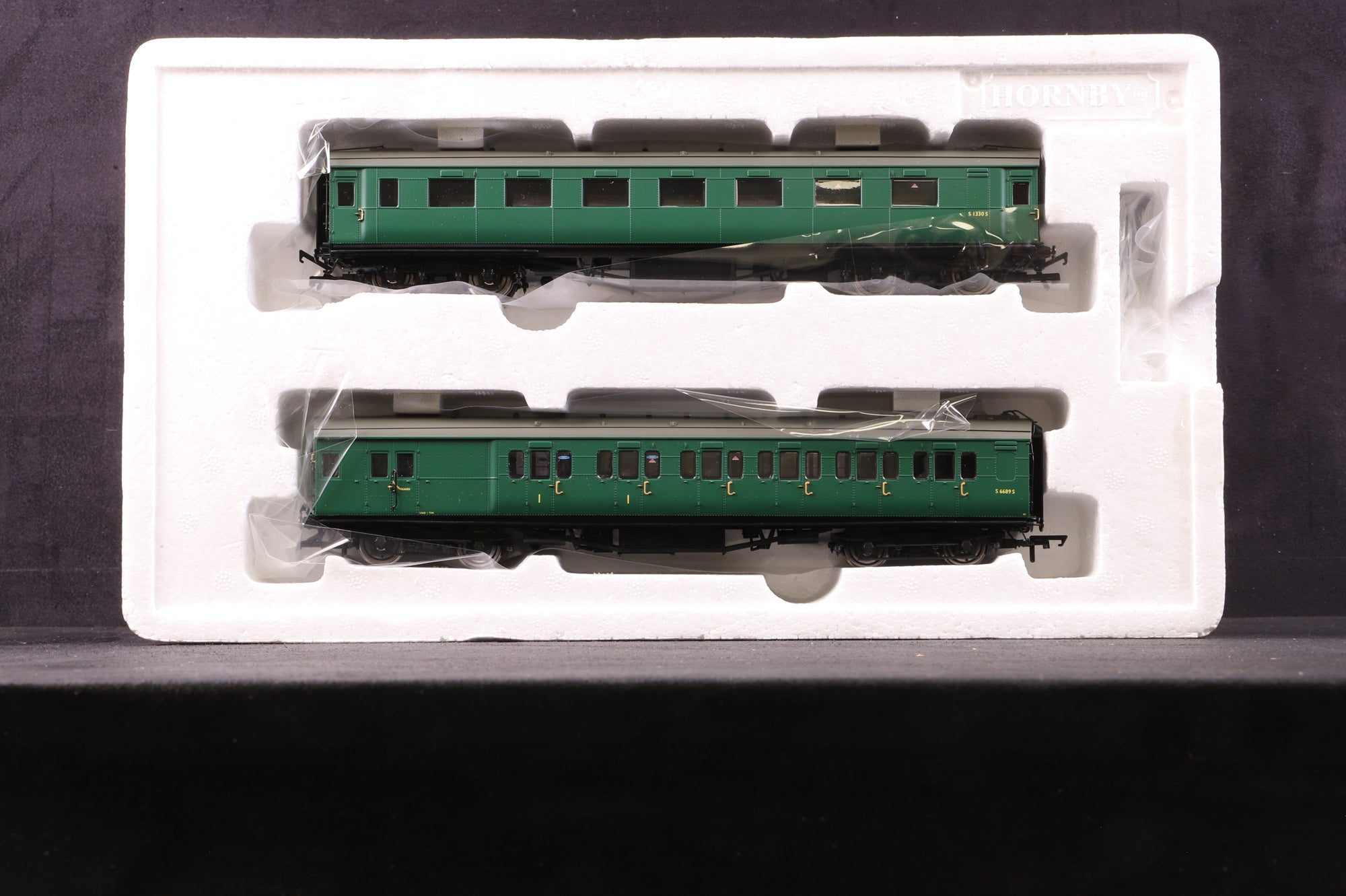 Hornby OO R4534C BR Push-Pull Coach Pack
