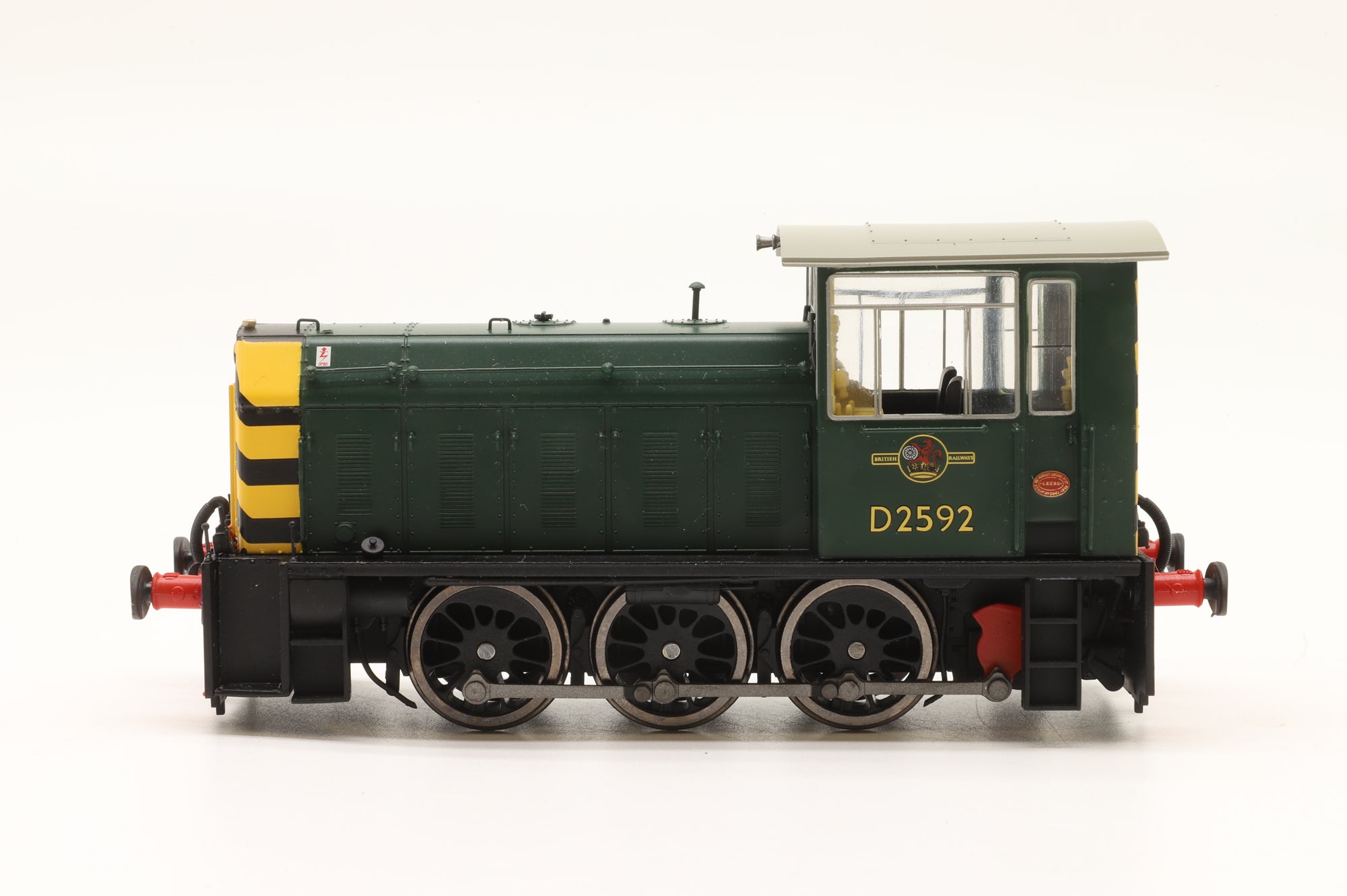 Heljan OO 2520 Class 05 'D2592' Diesel Shunter BR Green Wasp Stripes