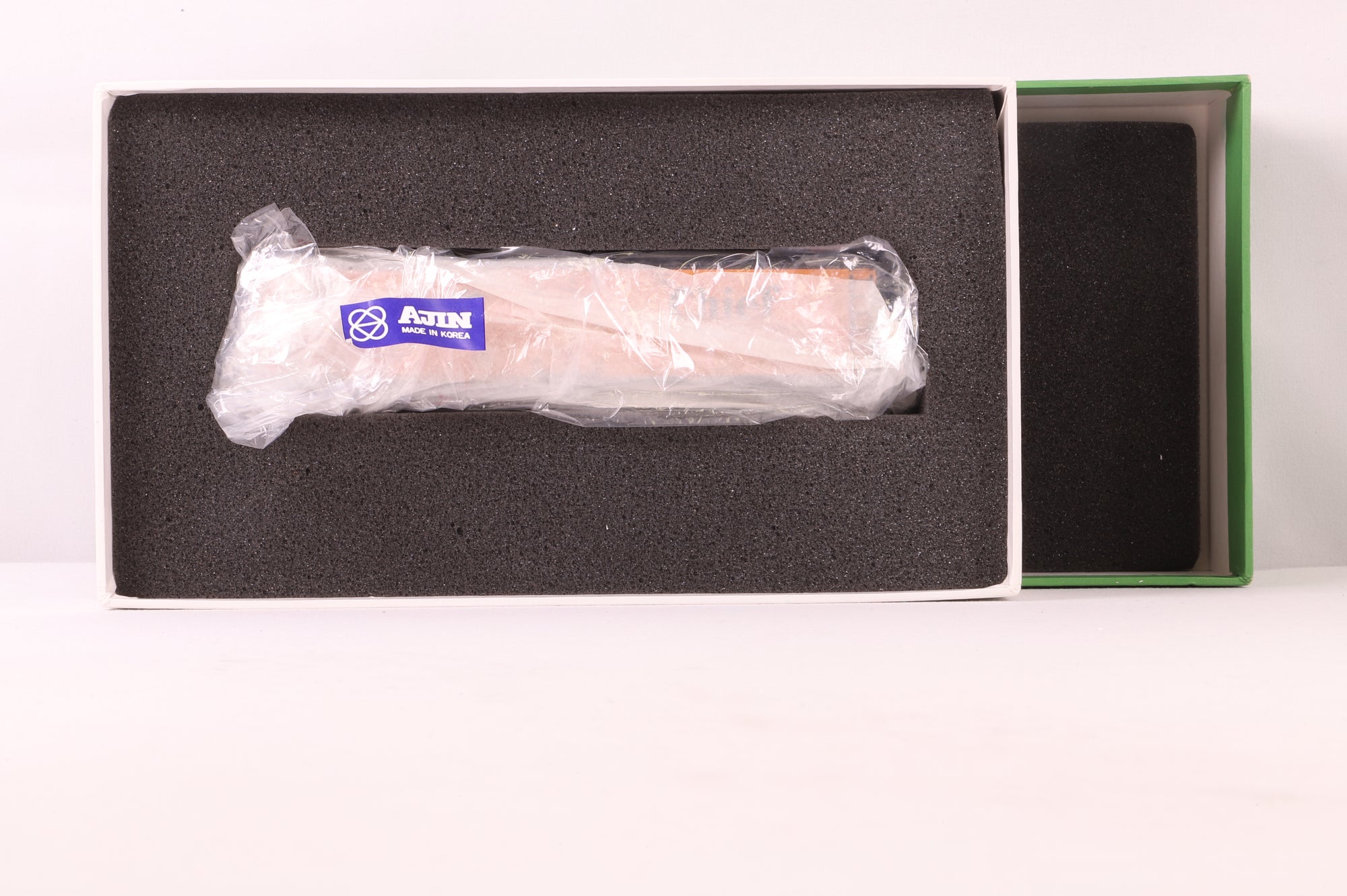 Overland Models HO Brass 3283 50' Ice Bunker Refrig. Car No.37343 in Santa Fe Livery