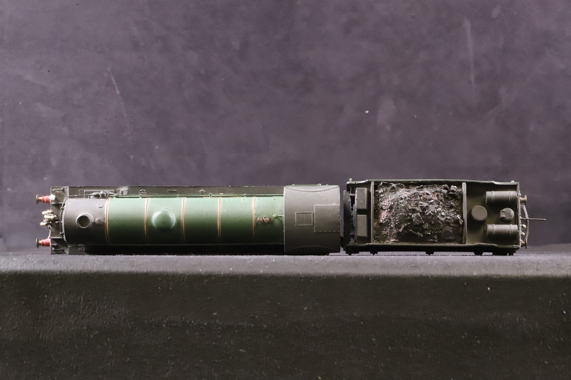 Hornby/ Comet OO Class B17 '61672' BR Green E/C