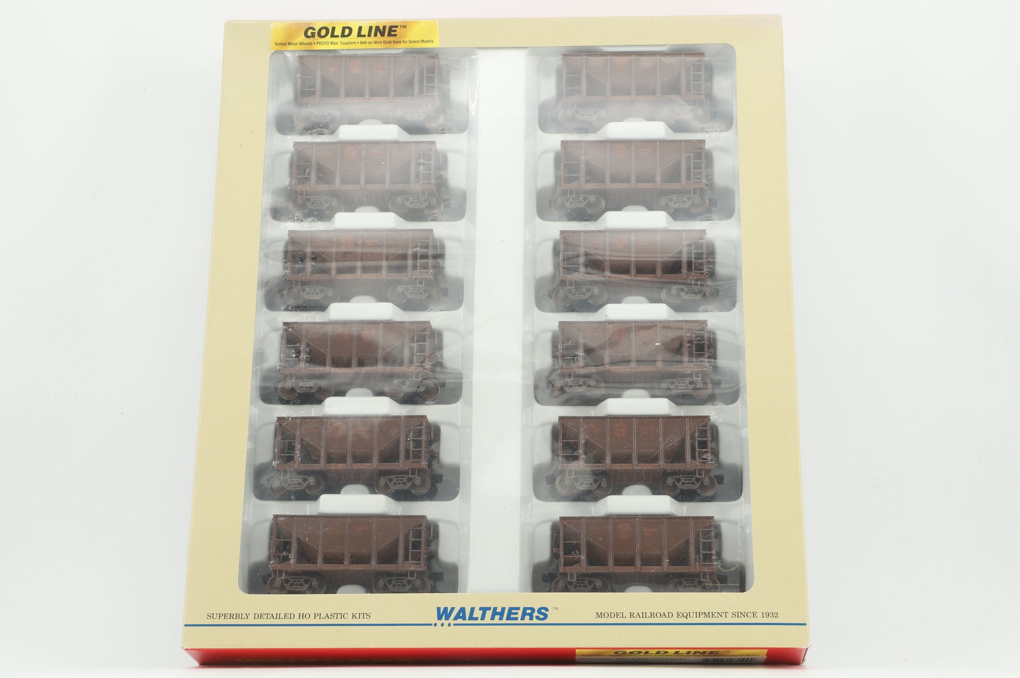 Walthers HO 12-Pack of Michigan Ore Cars in DMIR Brown - Pro-Weathered/Customised