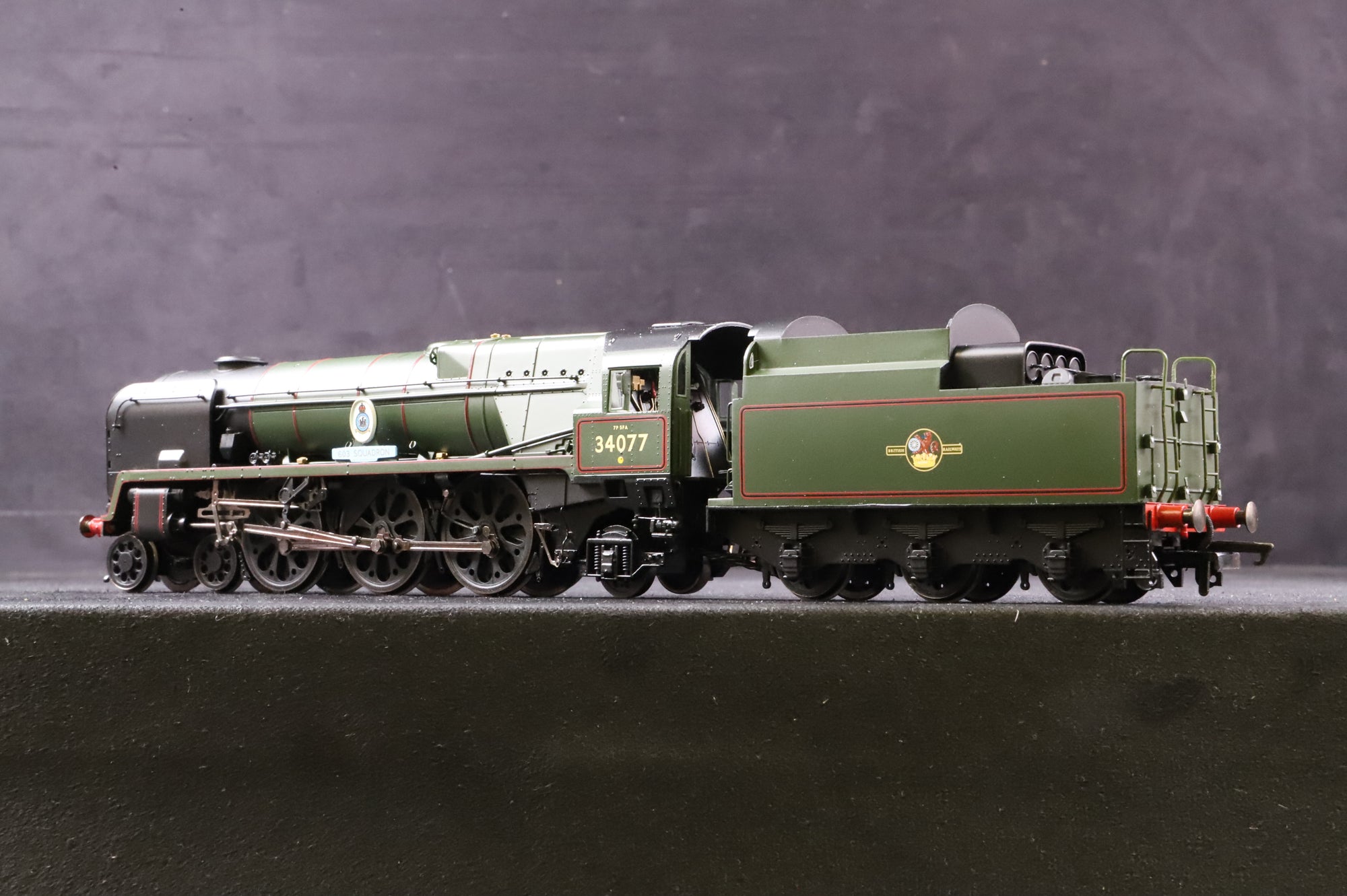 WORKSHOP Hornby OO R3468 Rebuilt Battle of Britain '34077' '603 Squadron' BR Green L/C