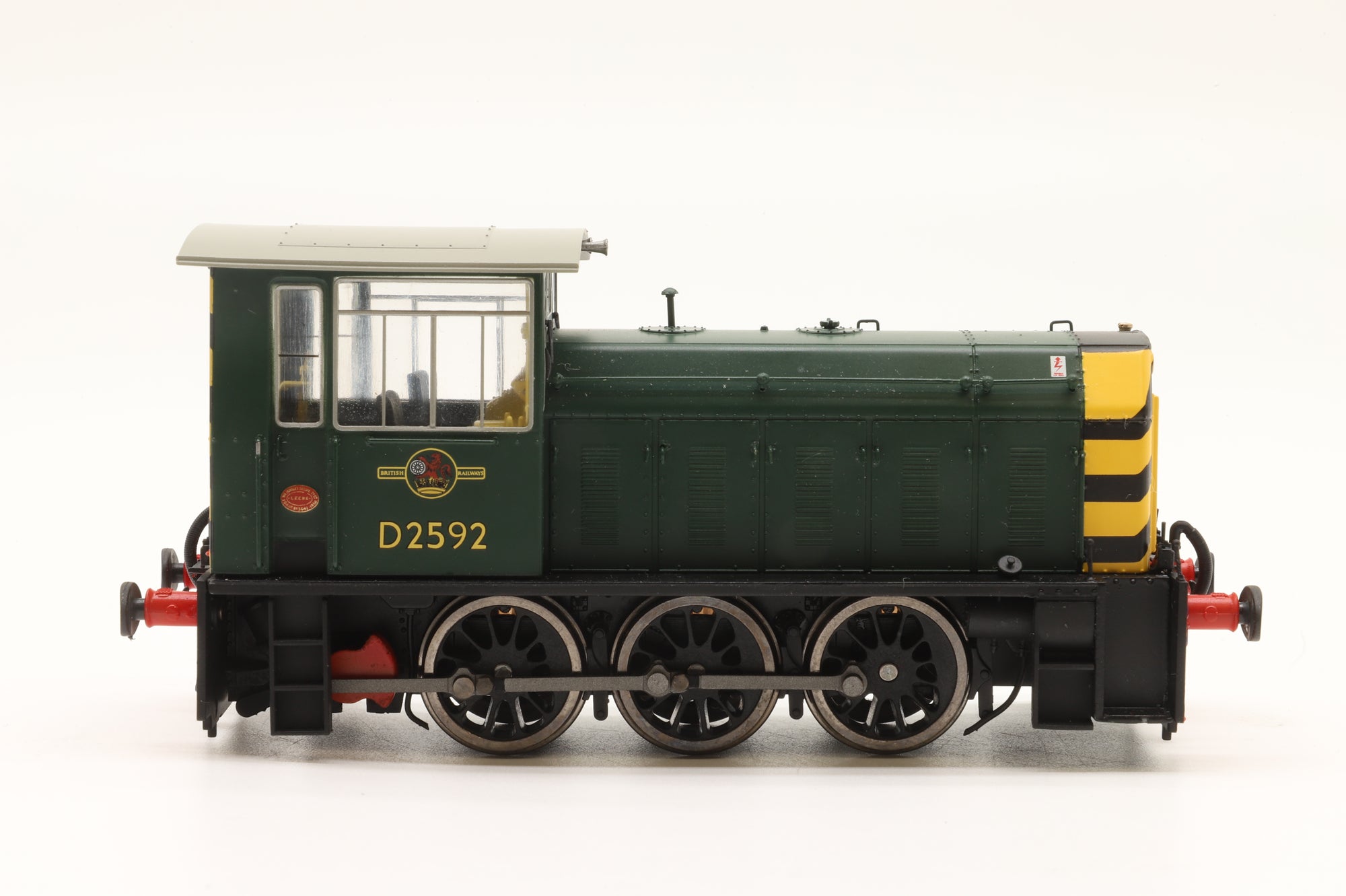 Heljan OO 2520 Class 05 'D2592' Diesel Shunter BR Green Wasp Stripes