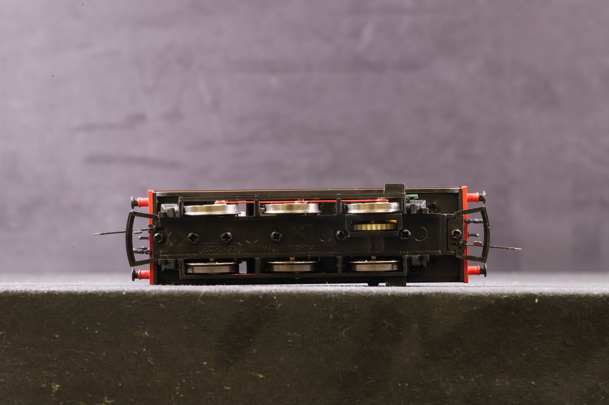 Hornby OO R2483 A1X Terrier No.41 'Picadilly' in Stroudley's Improved Engine 'Green'