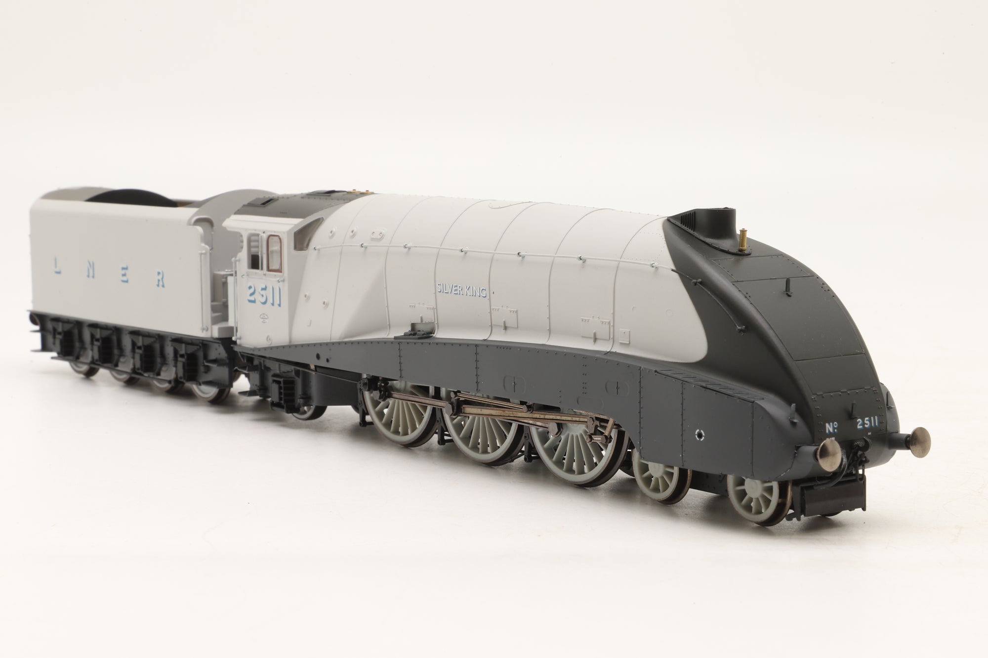 Hornby OO R3308 Class A4 '2511' 'Silver King' LNER Grey Ltd Ed 520/ 1000