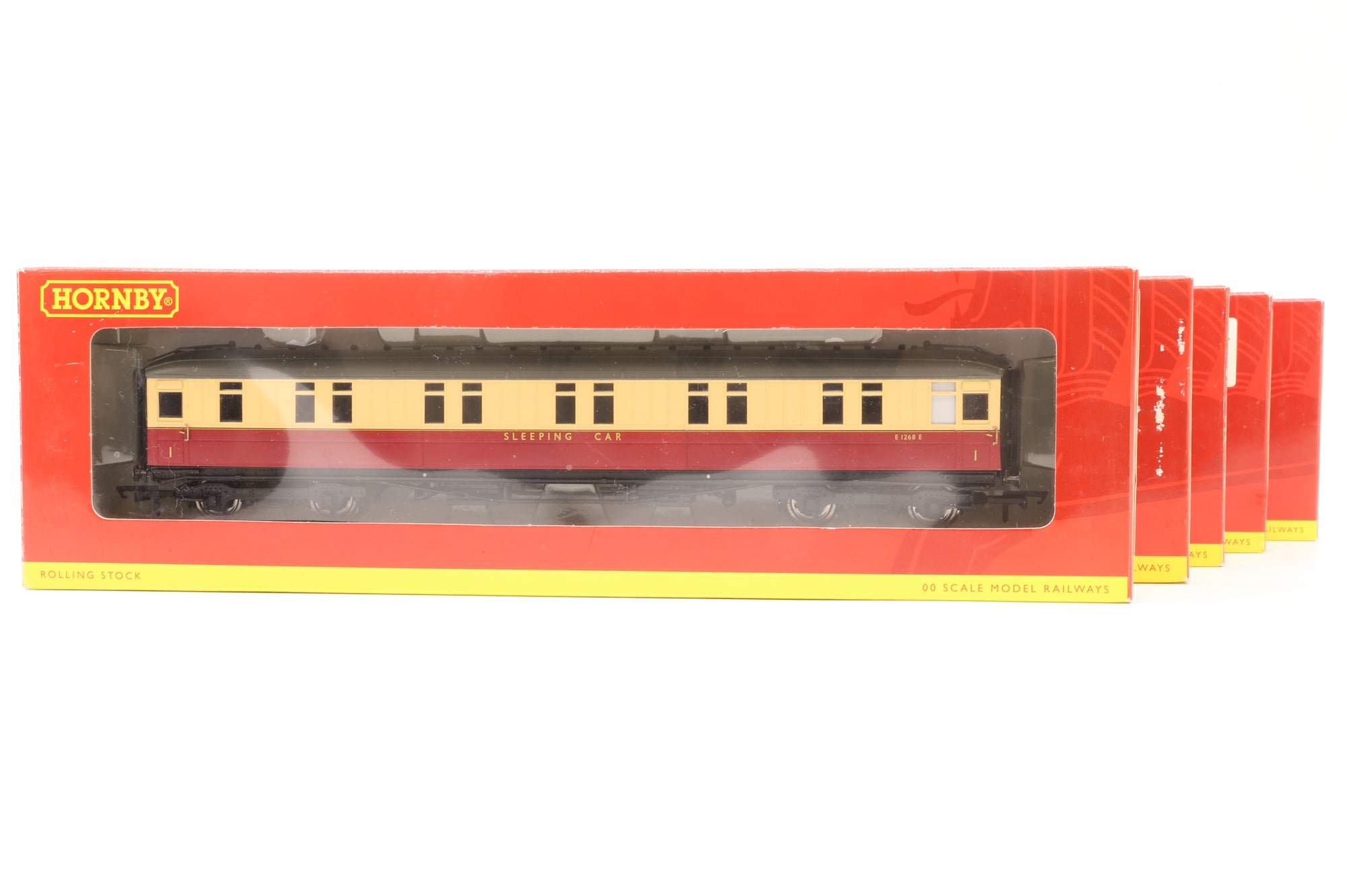 Hornby OO R4178, 79, 80, 81 & 82 Rake of 5 Gresley 61ft 6in Coaches Crimson & Cream