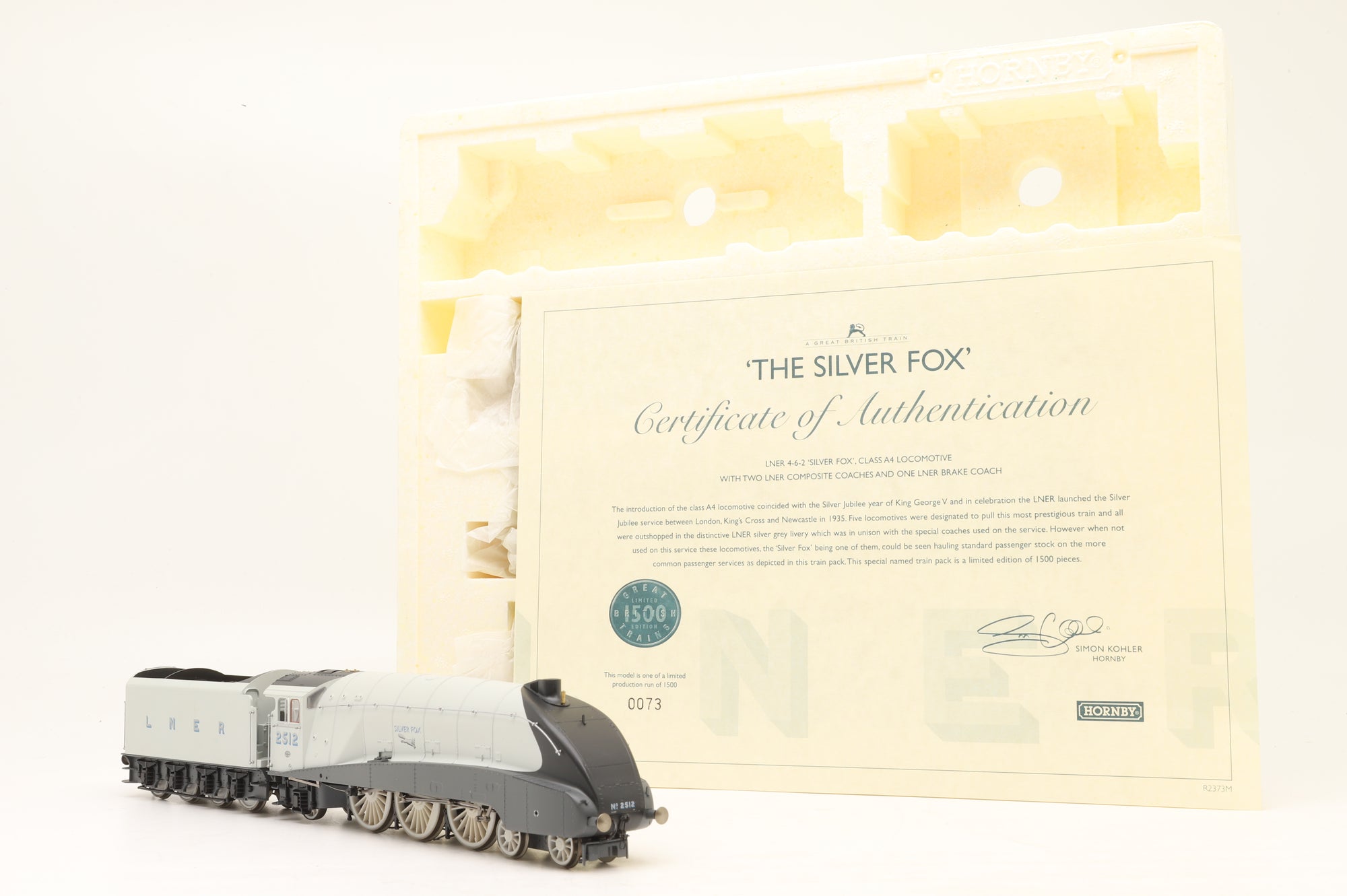 Hornby OO R2373M Silver Fox Train Pack Ltd Ed 73/ 1500