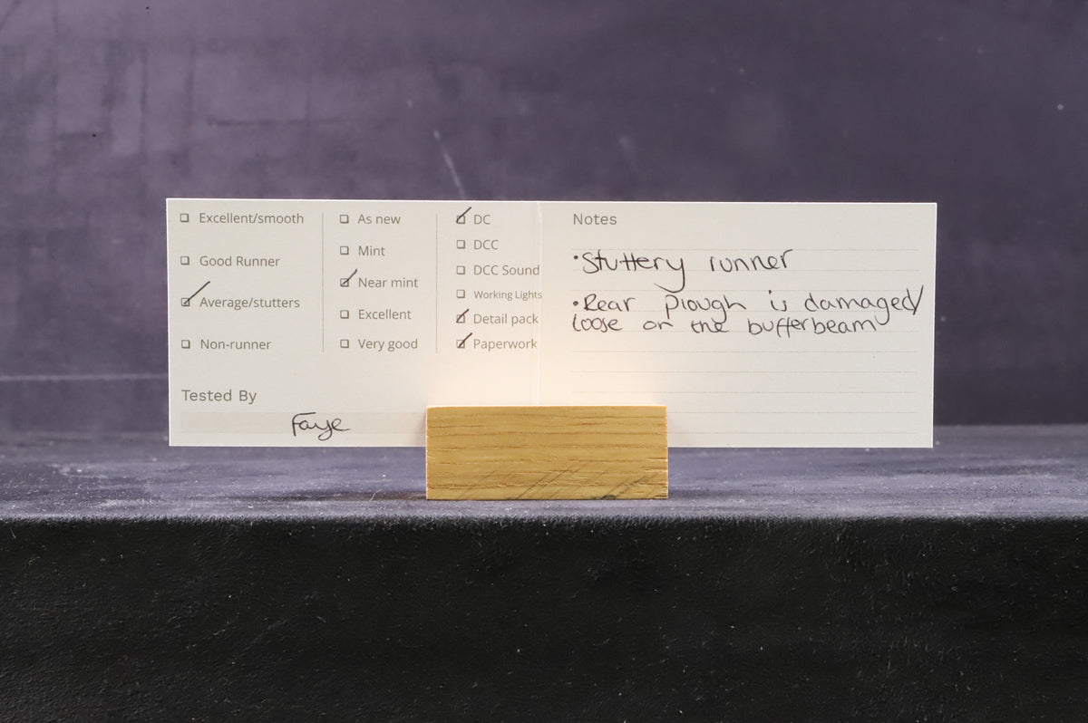 Heljan OO9 99511 L&amp;B Tank No.760 EXE in SR Lined Green