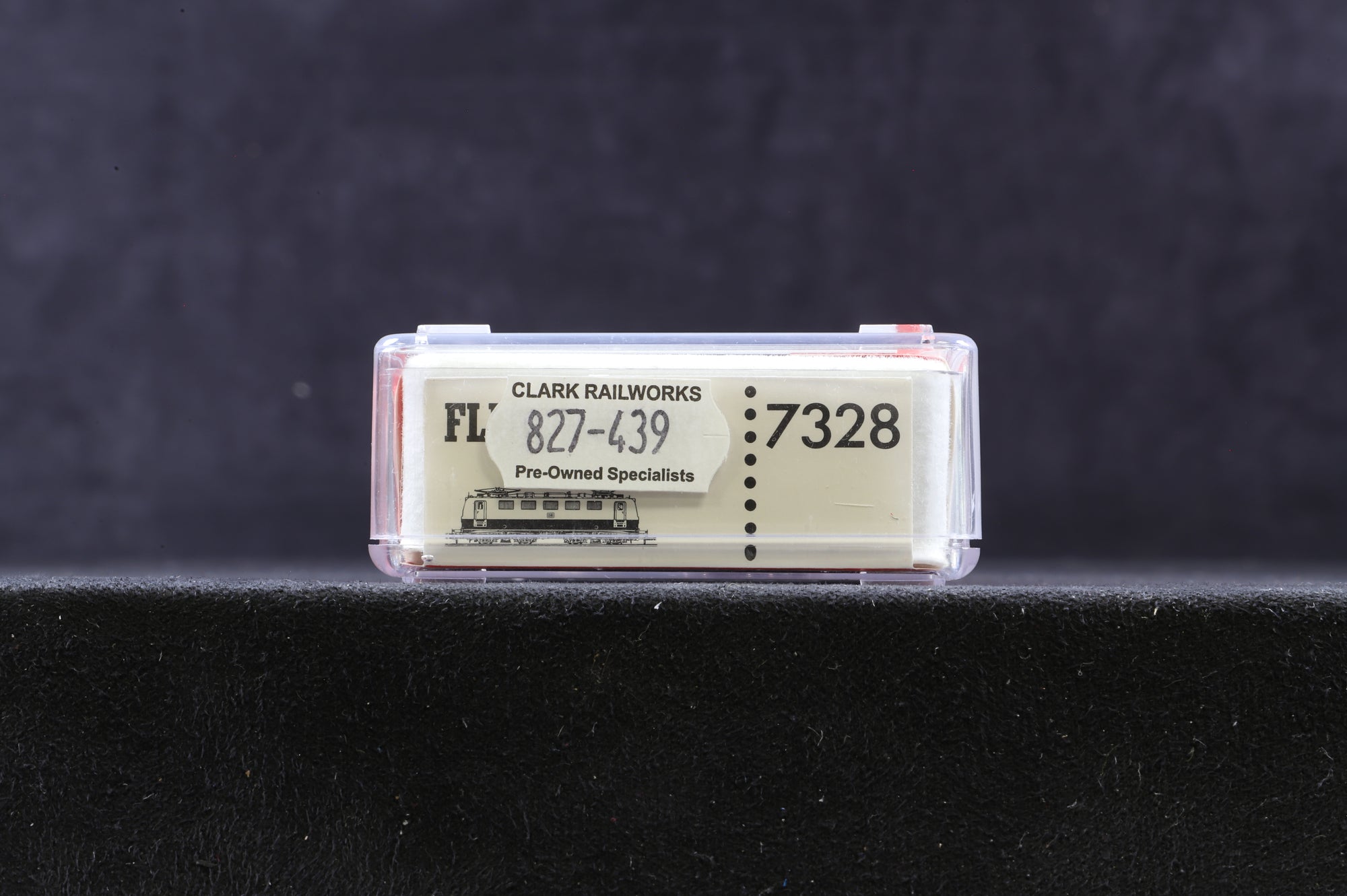 Fleischmann N Gauge 7328 DB BR 141 141128-9 in DB Blue and Cream