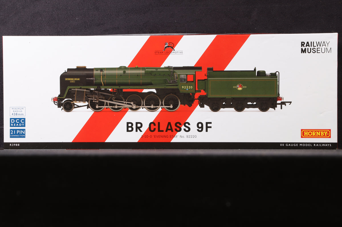 Hornby OO R3988 Class 9F &#39;92220&#39; &#39;Evening Star&#39; BR Lined Green L/C NRM