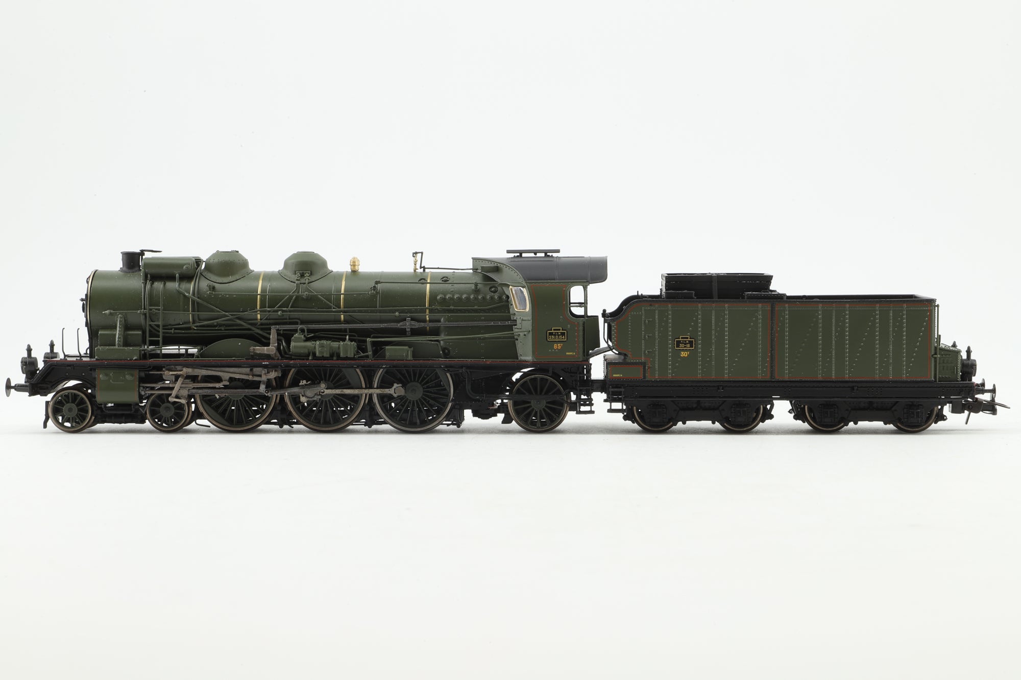 REE Models HO MD-134S Class 231 in Dijon Green - DCC Sound