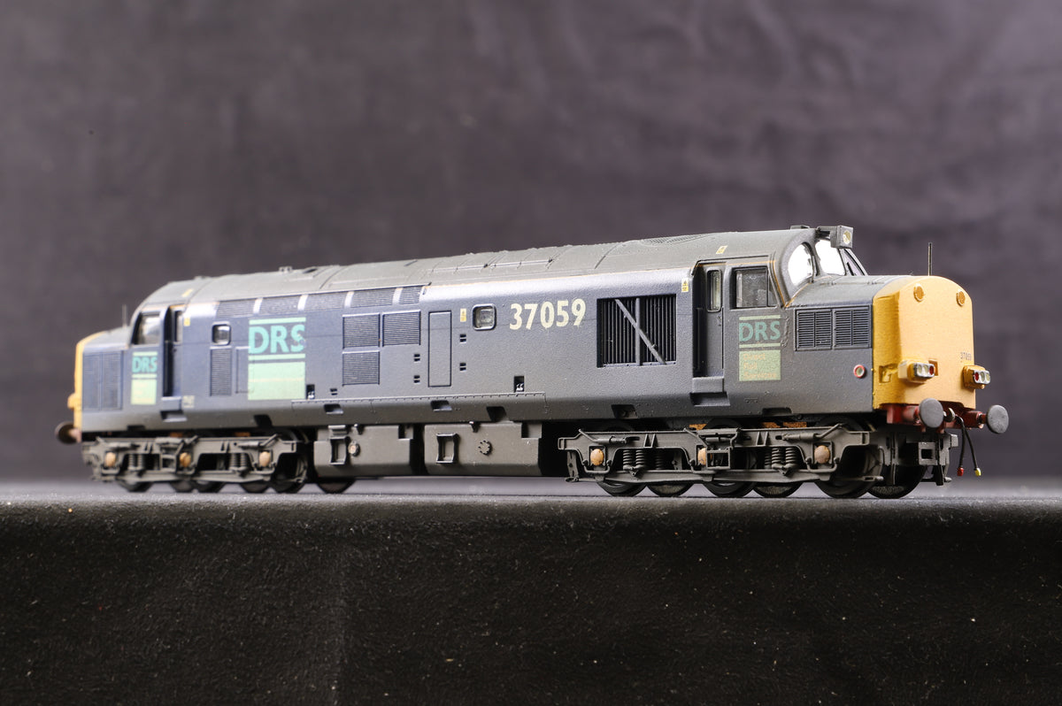 Bachmann OO 32-779 Class 37/0 &#39;37059&#39; DRS Livery Repainted/ Renumbered With Converted Nose Ends, DCC Fitted