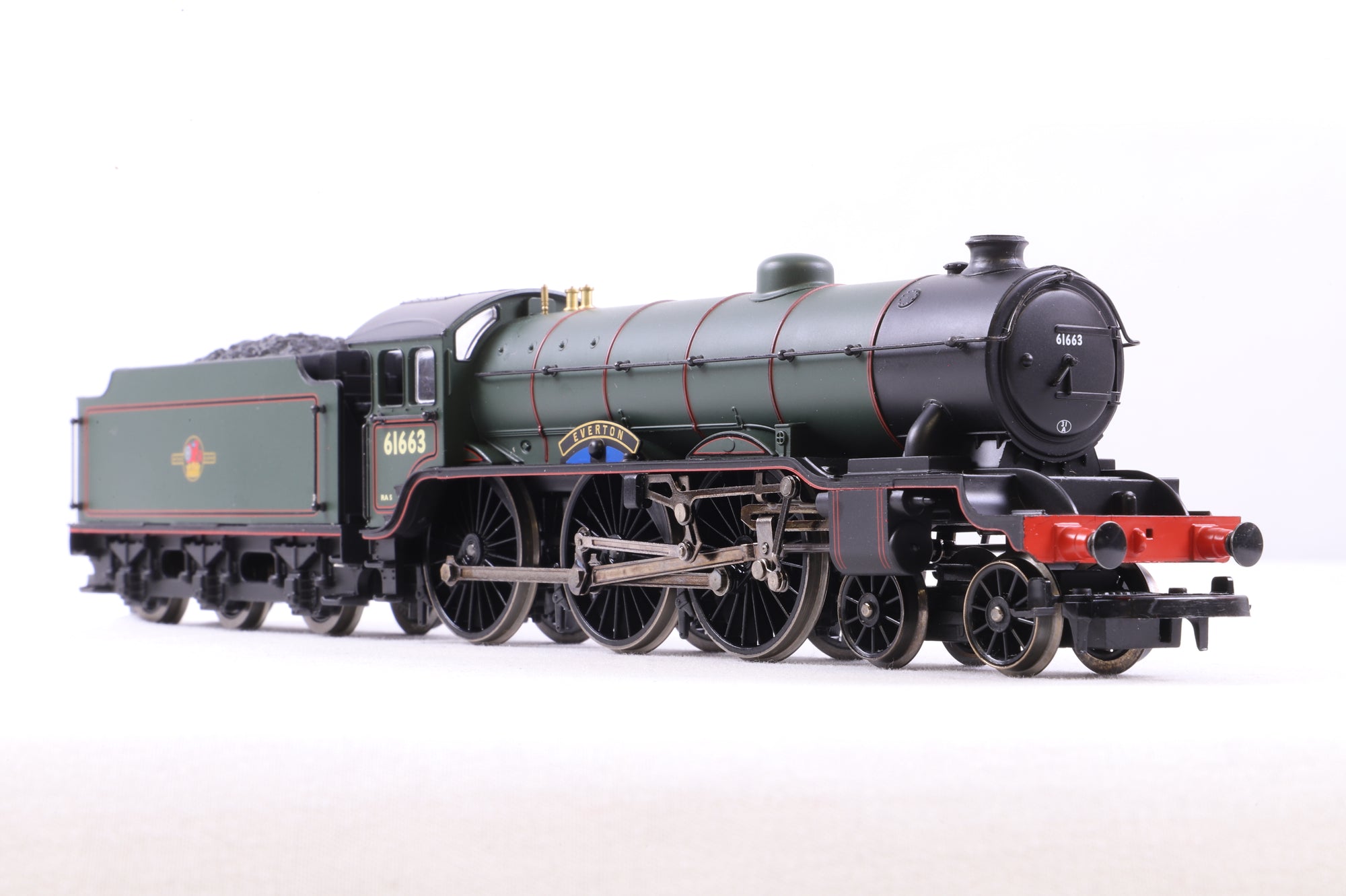 Hornby OO R2273 Class B17/4 '61663' 'Everton' BR Green L/C