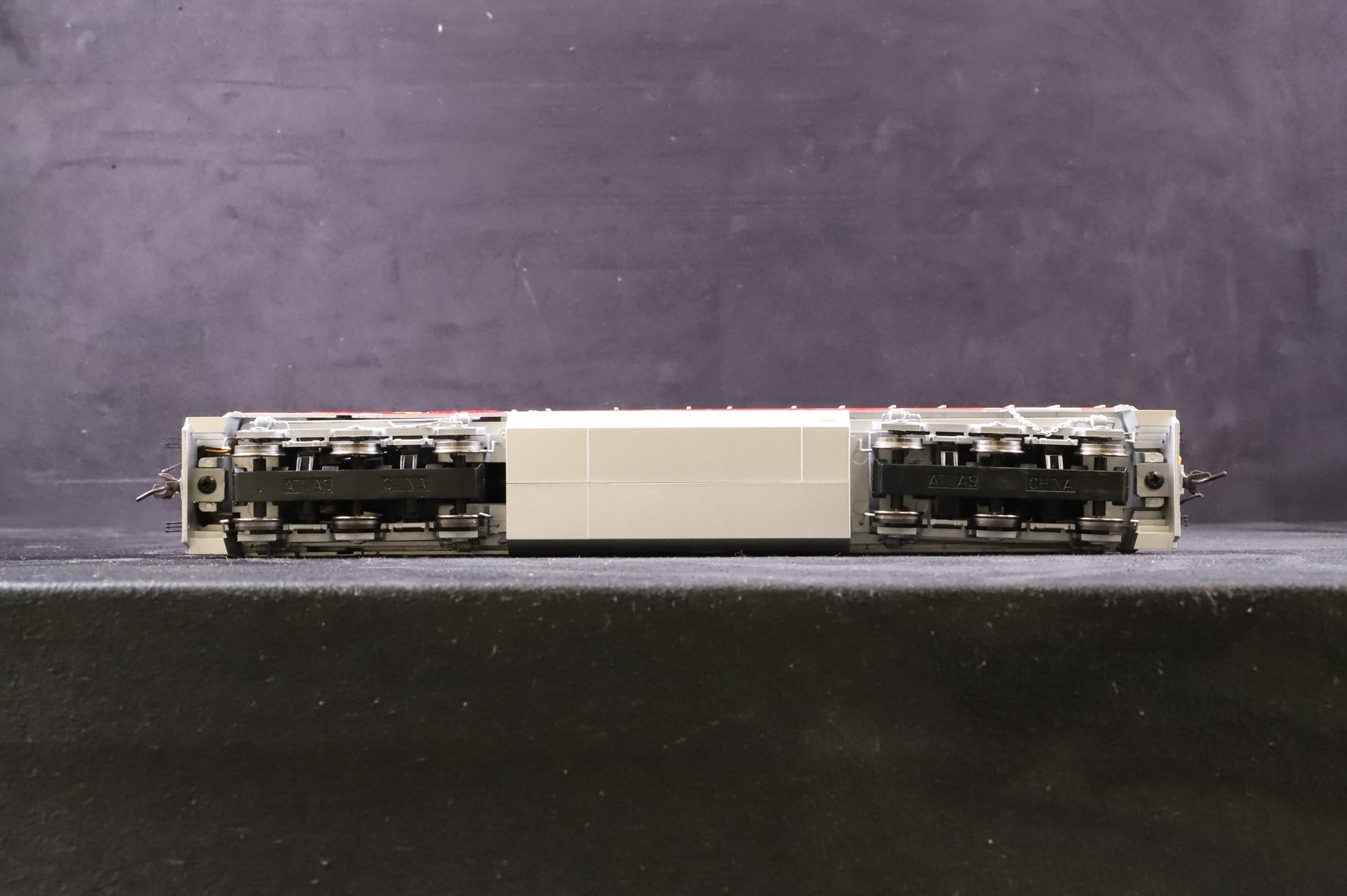 Atlas HO 9680 Dash 8-40CW No.880 in Santa Fe Livery - DCC Sound