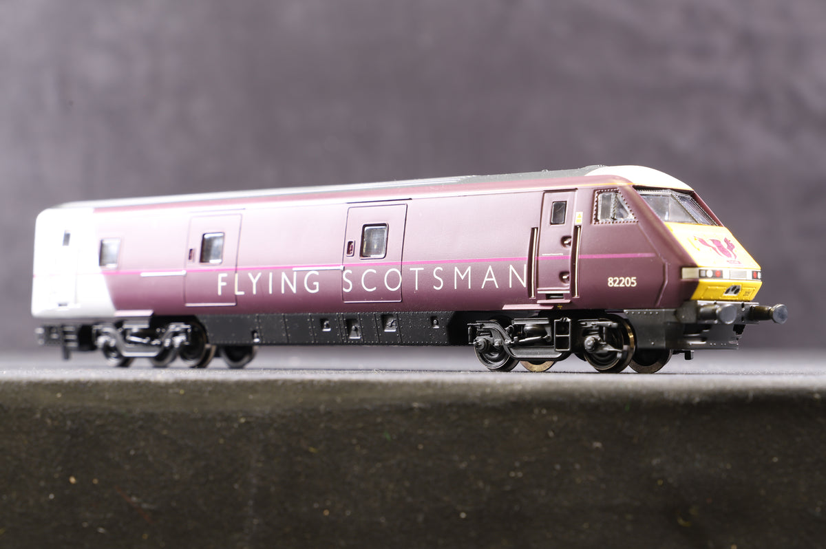 Hornby OO R3133 East Coast Flying Scotsman Train Pack Power Car &amp; Trailer Only