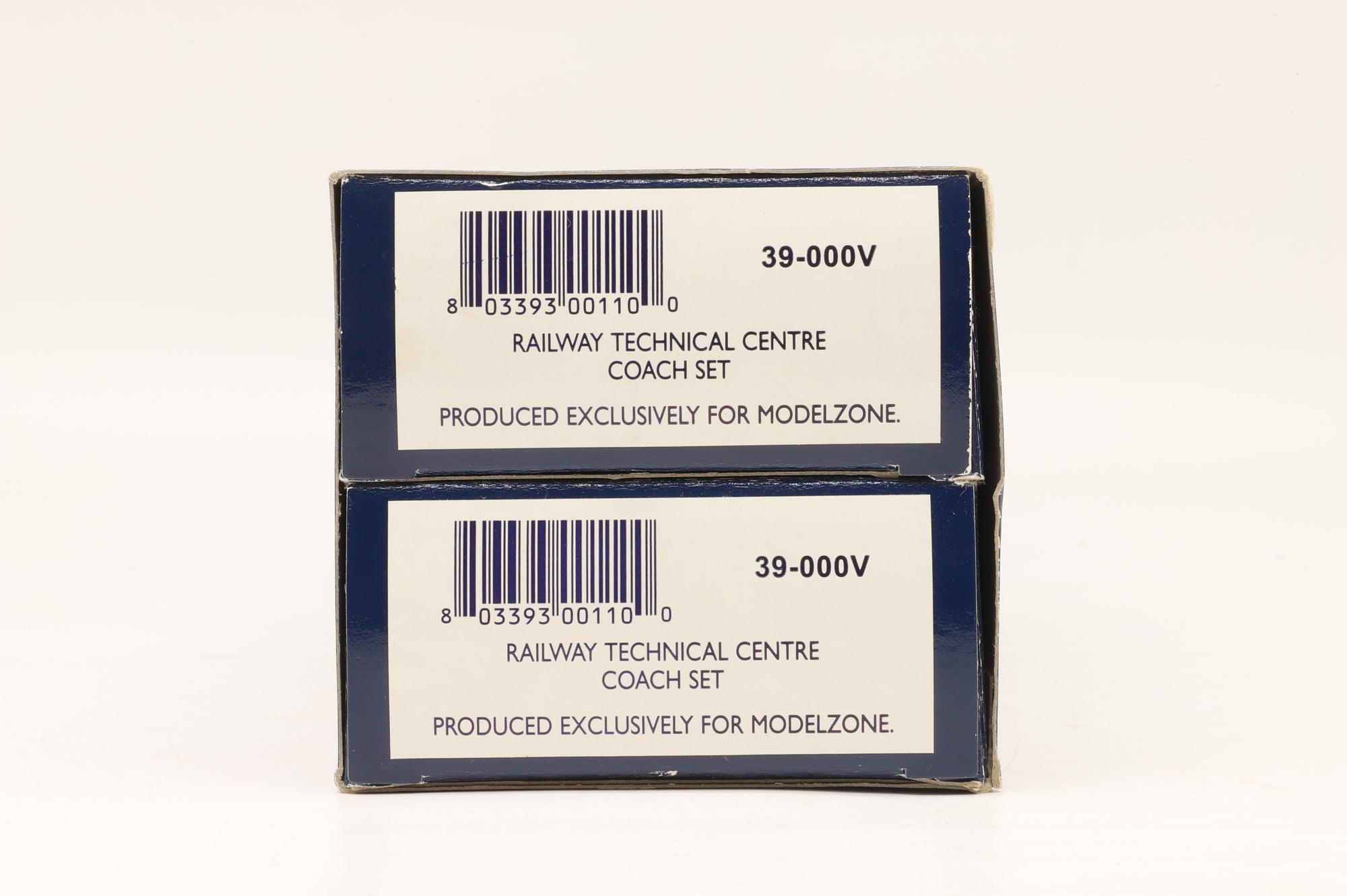 Bachmann OO 39-00V Twin Pack Of Railway Technical Centre Coaches
