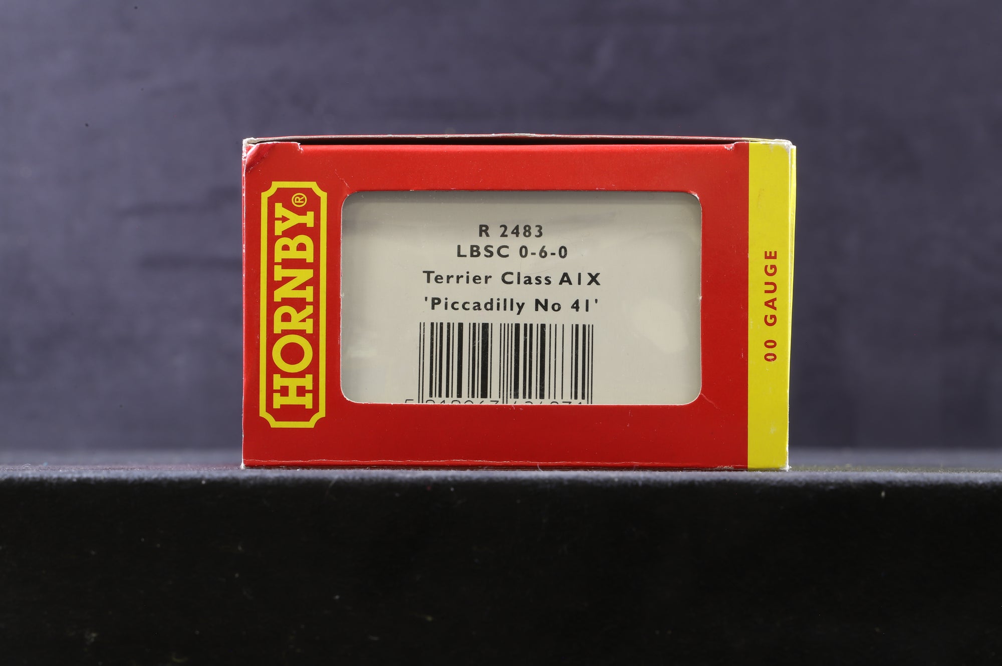 Hornby OO R2483 A1X Terrier No.41 'Picadilly' in Stroudley's Improved Engine 'Green'