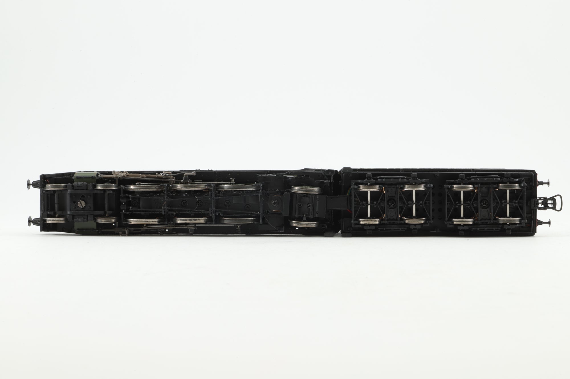 REE Models HO MD-134S Class 231 in Dijon Green - DCC Sound
