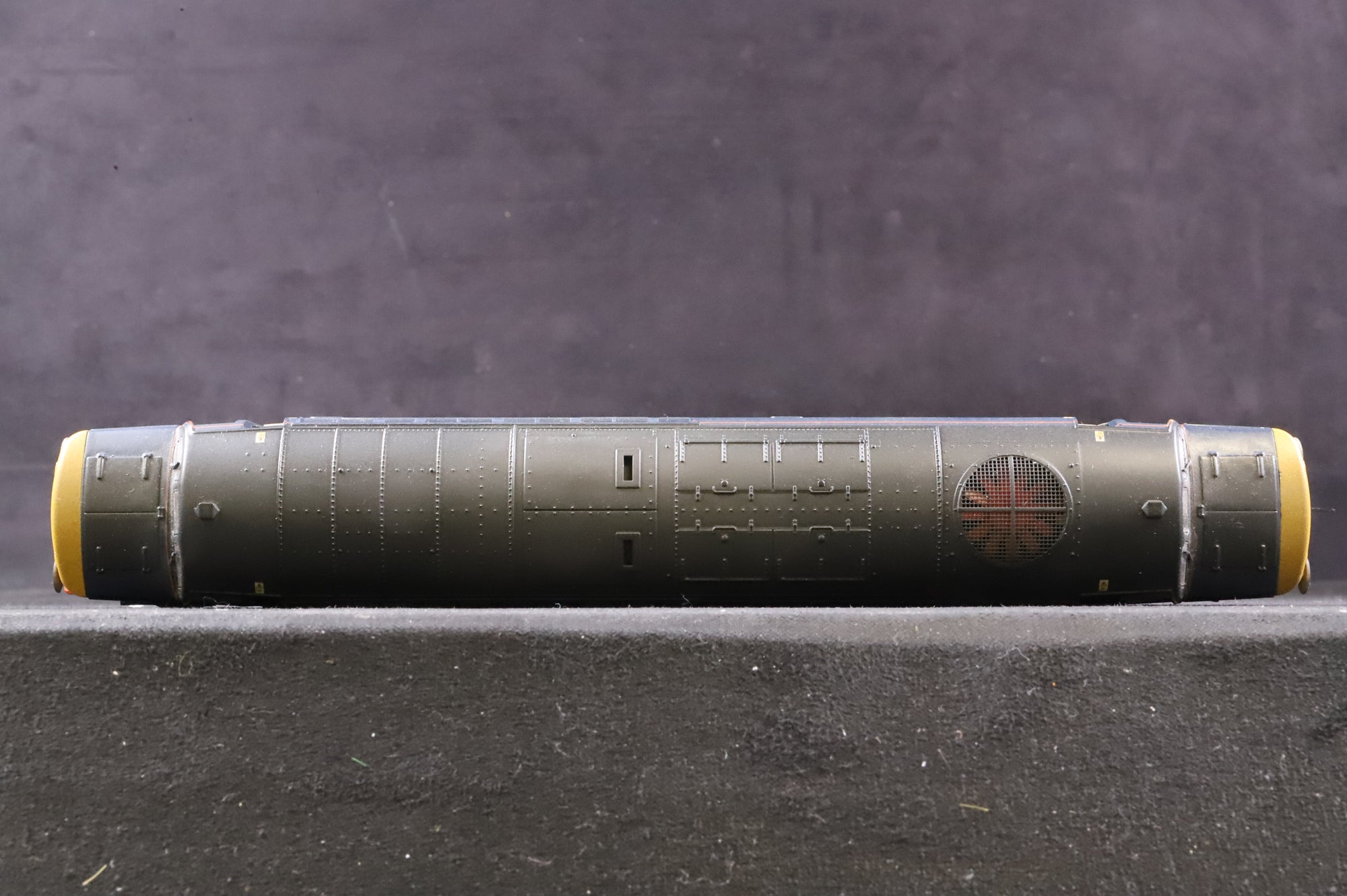 Bachmann OO Class 37 37515 in DRS Livery - Weathered