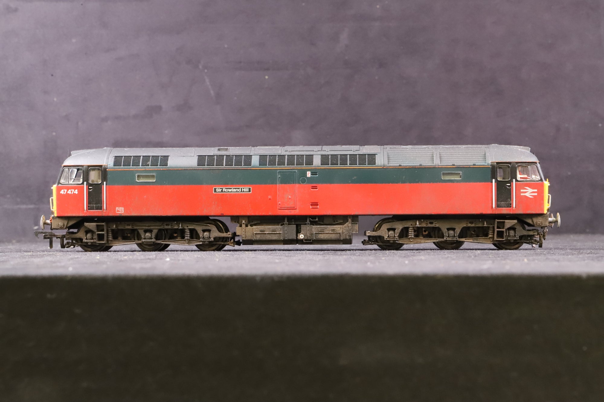 WORKSHOP Bachmann OO 31-652 Class 47/4 47474 'Rowland Hill' in BR RES Livery - Weathered