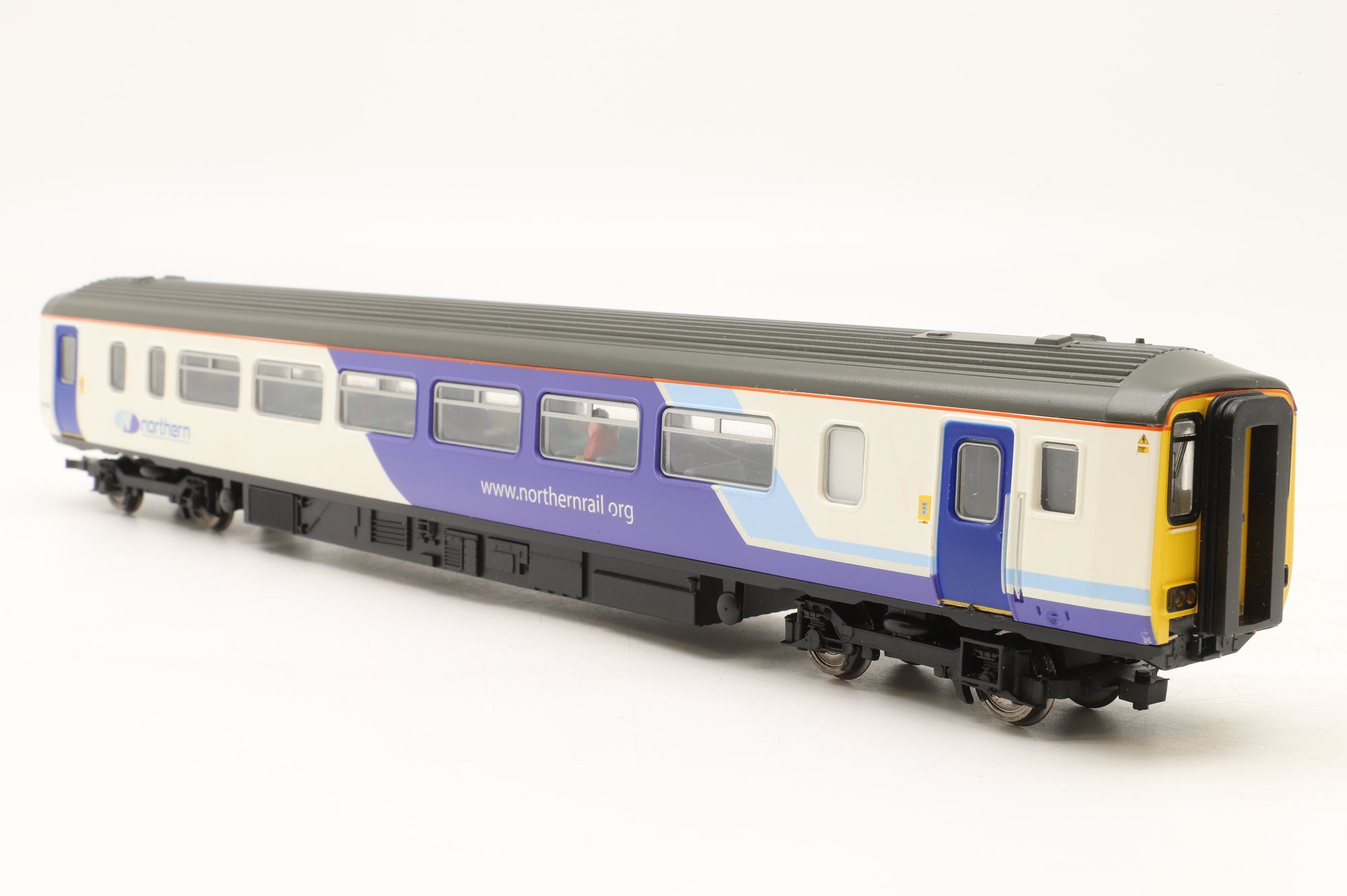 Hornby OO R2513 Class 156 '156425' Northwest Regional Railways
