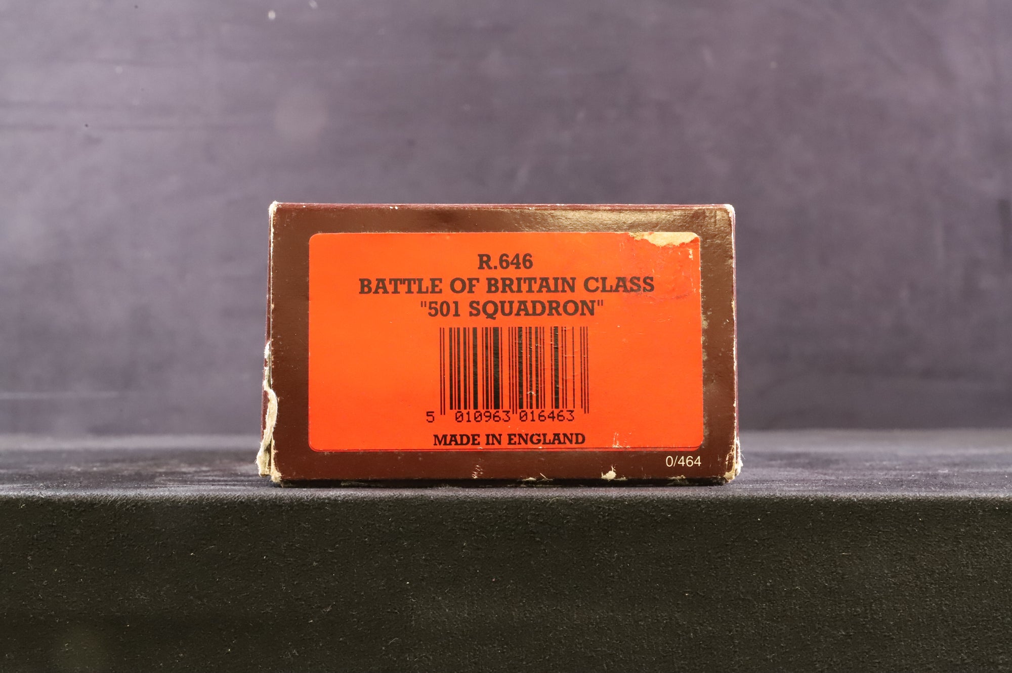 Hornby Top Link OO R646 Battle of Britain Class '501' Squadron' '34085' BR Lined Green E/C