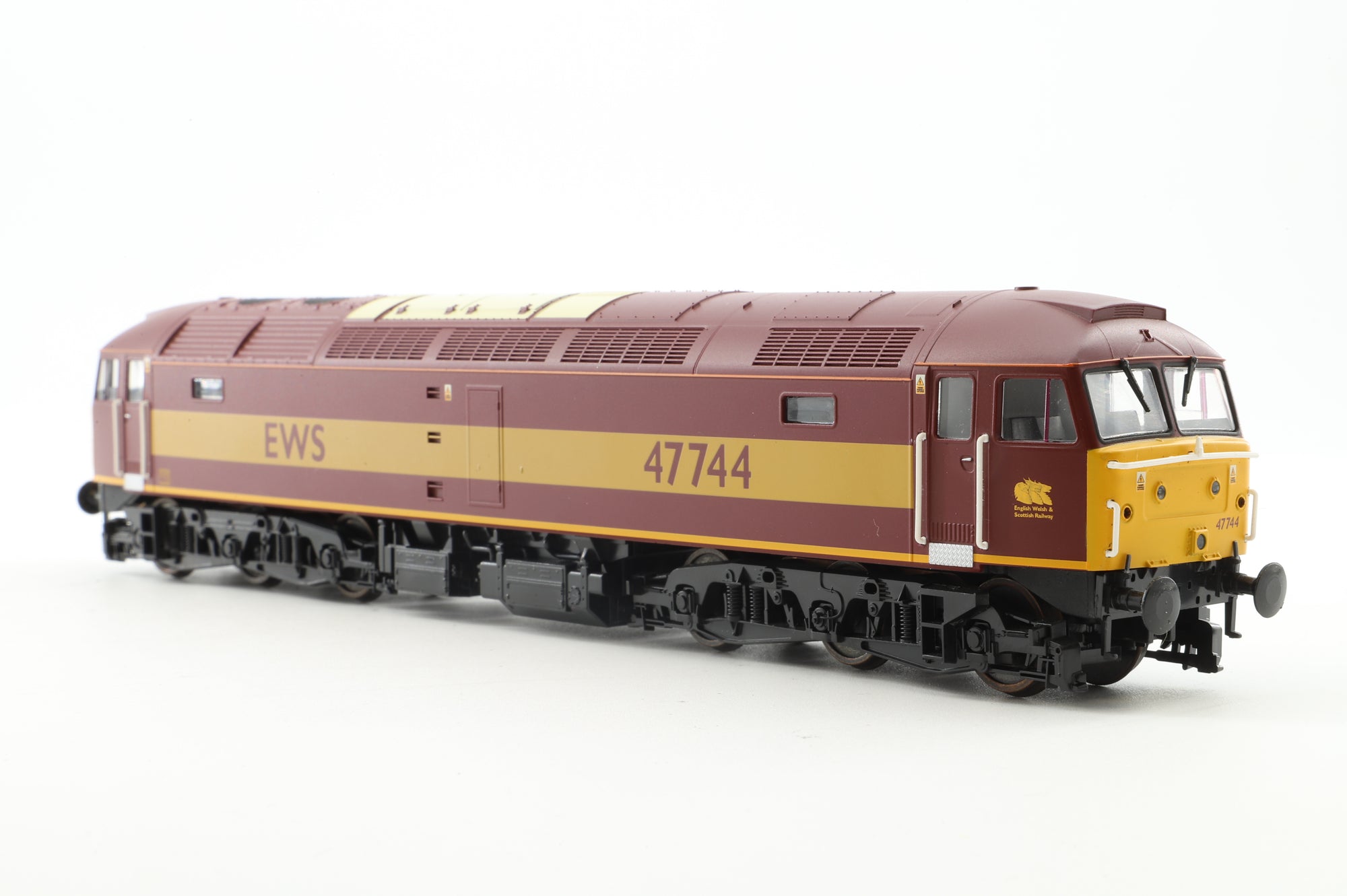 Heljan OO 4650 Class 47 '47733' EWS