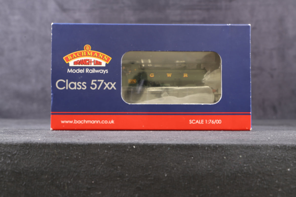 Bachmann OO 32-215 Class 57xx Pannier Tank &#39;5775&#39; GWR Green, DCC Fitted