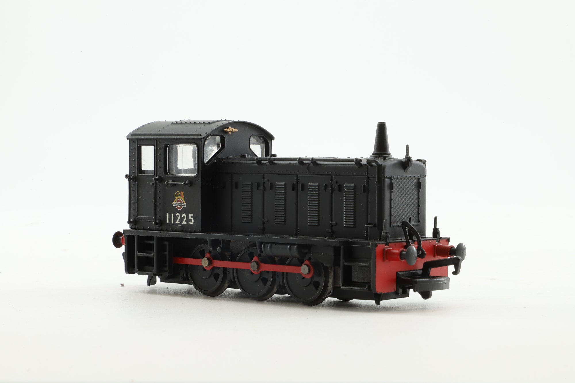 Bachmann OO 31-335 Class 04 Diesel Shunter '11225' BR Black Renumbered Non Runner