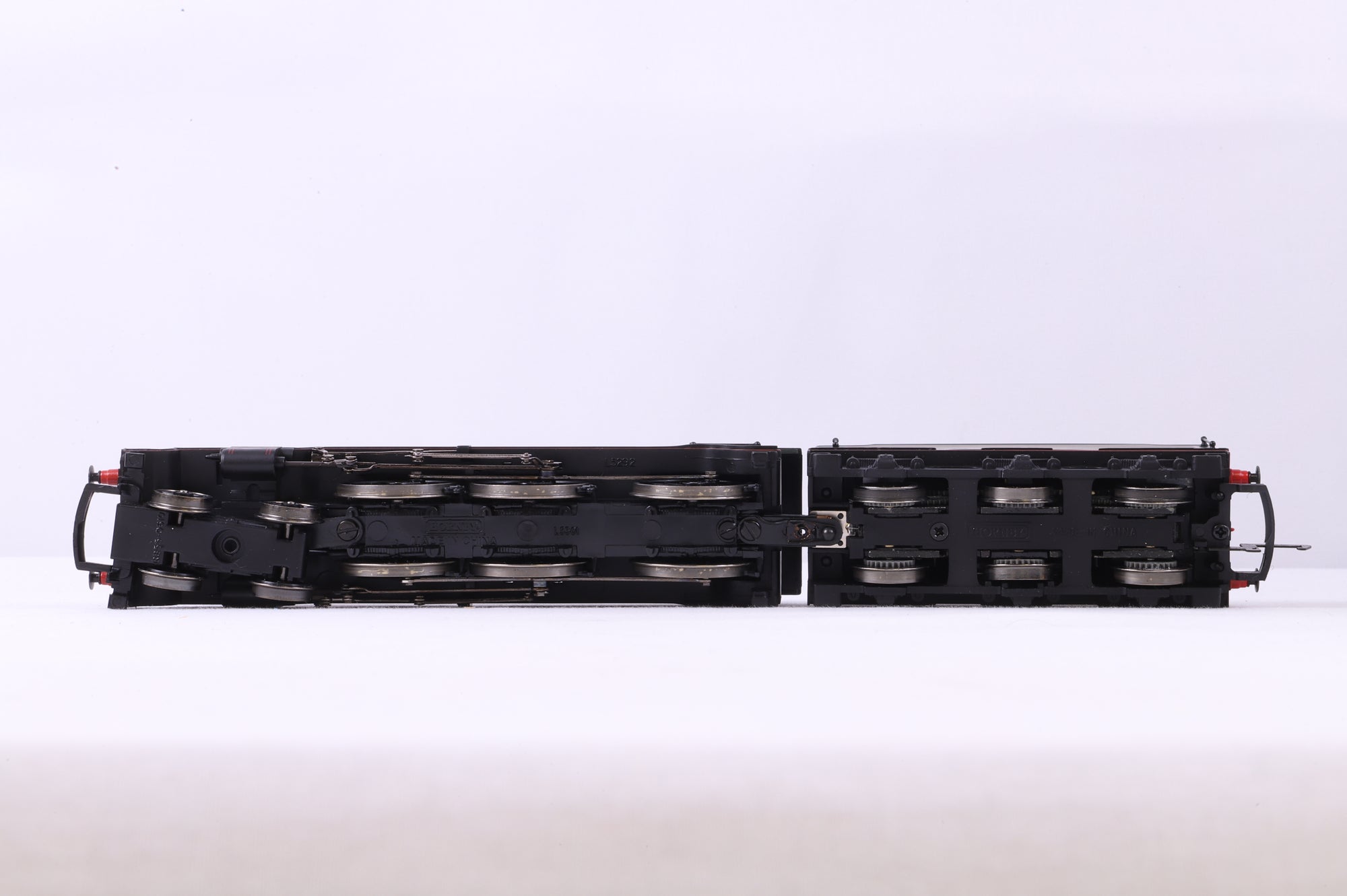 Hornby OO R2273 Class B17/4 '61663' 'Everton' BR Green L/C