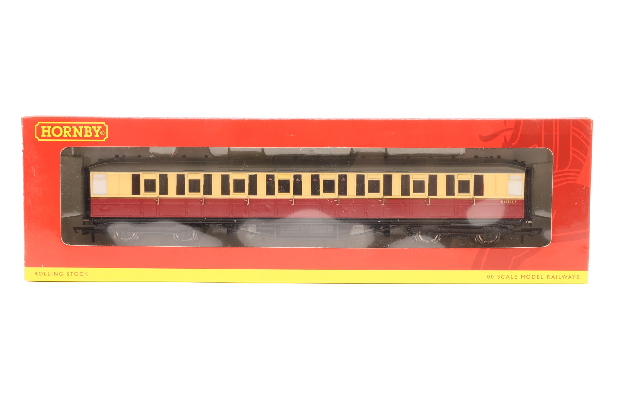 Hornby OO R4178, 79, 80, 81 & 82 Rake of 5 Gresley 61ft 6in Coaches Crimson & Cream