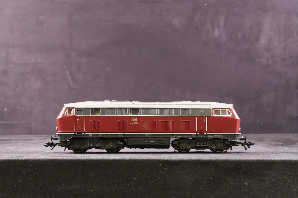 Marklin HO 33743 Class 216 &#39;V 160 026&#39; DB Diesel Locomotive