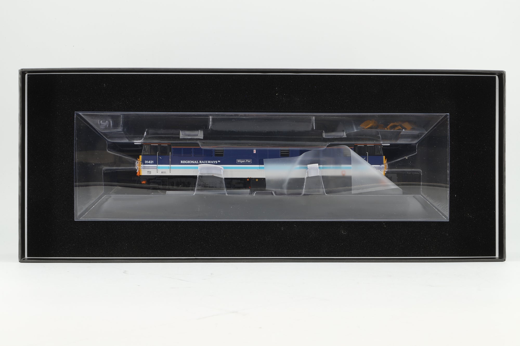 Accurascale OO ACC2773 Class 31 31421 'Wigan Pier' in BR Regional Railways Livery - DCC Sound