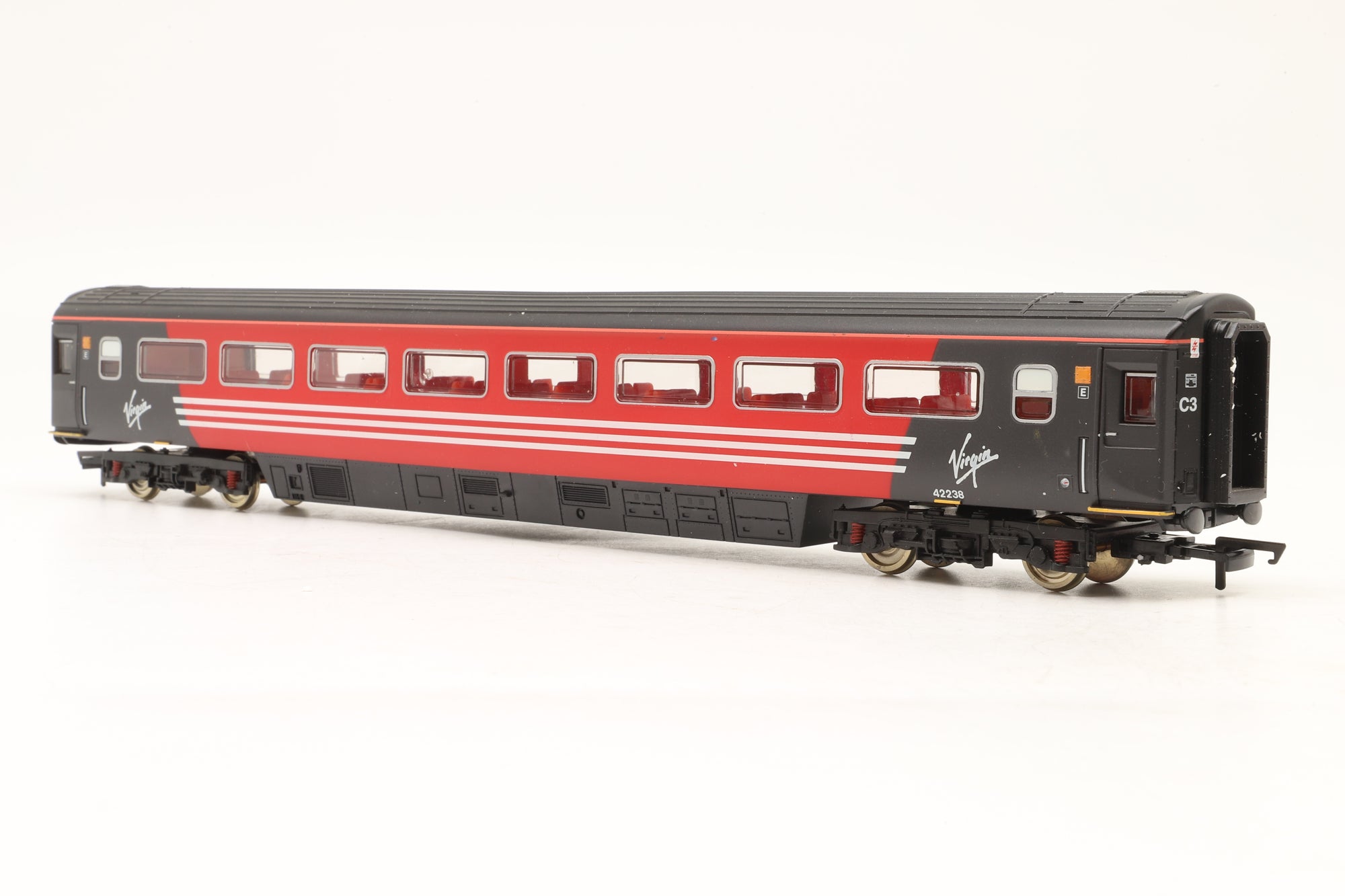 Hornby OO R2114 Virgin 125 High Speed Train DCC Fitted
