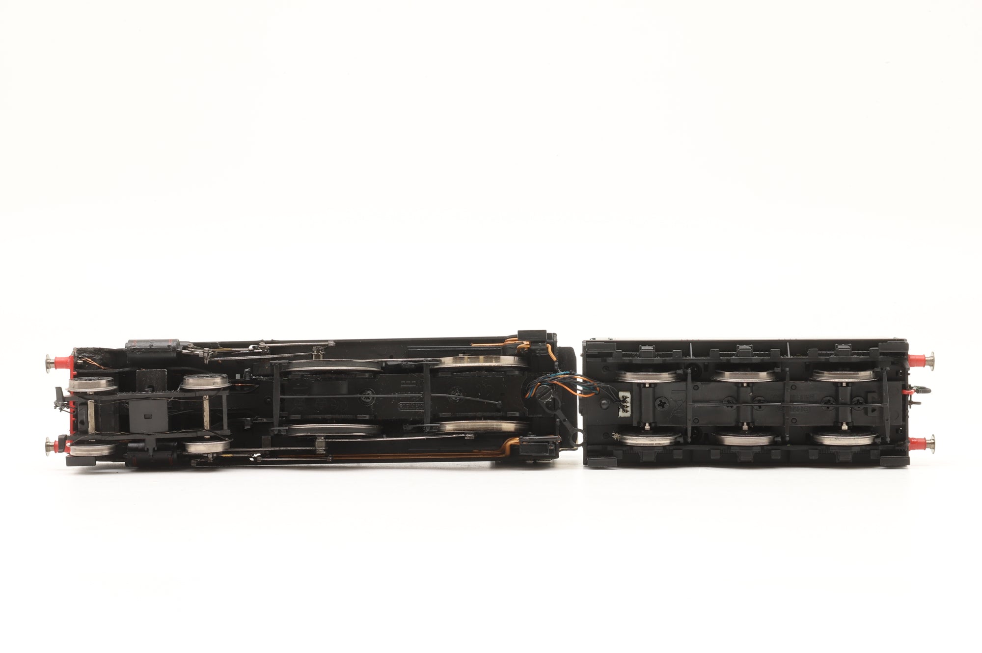 Hornby OO R2743 BR 4-4-0 Schools Class 'Brighton', DCC Sound