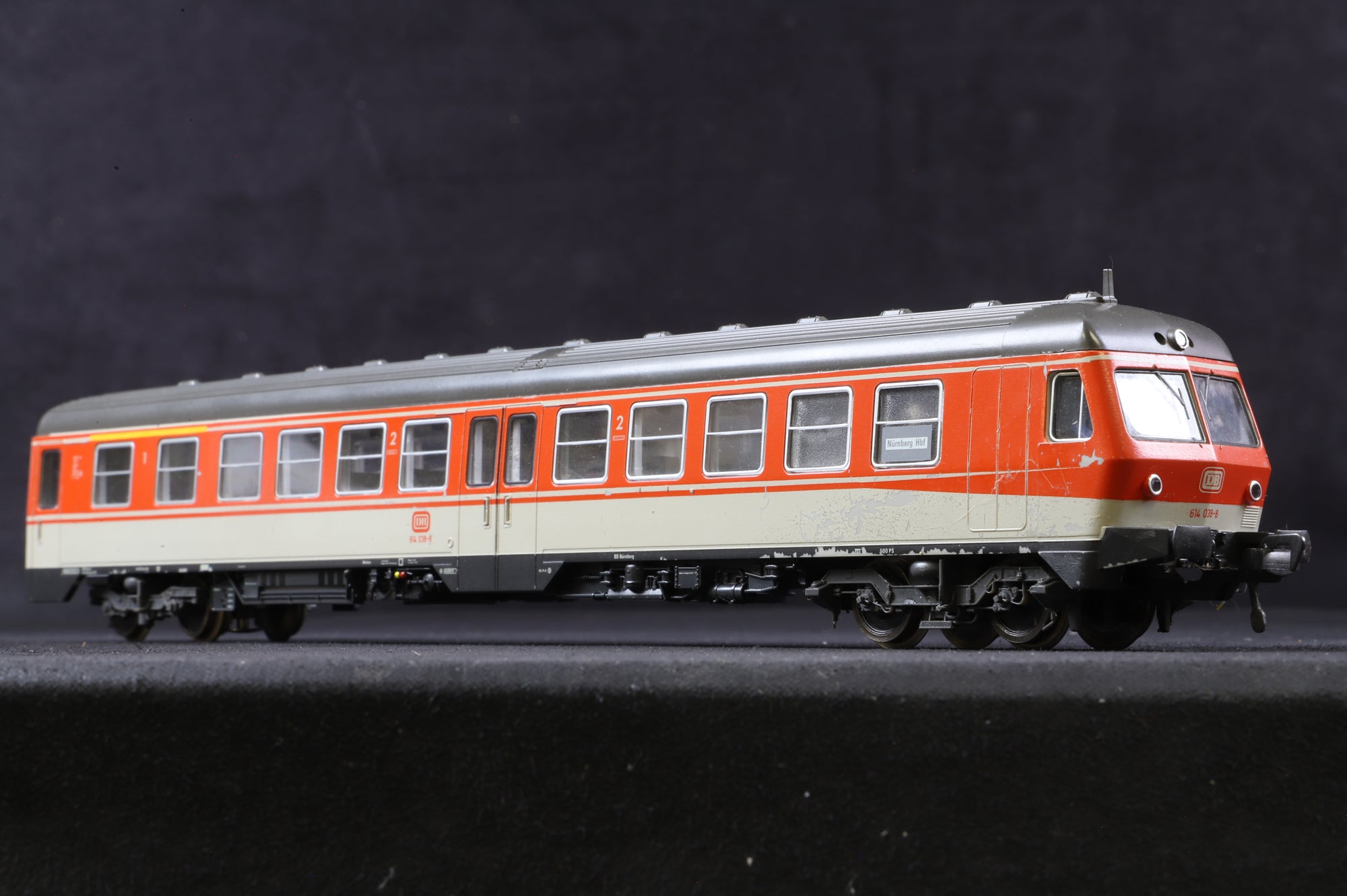 Fleischmann HO 4430 BR Class 614 '614 038-8 & 614 044-6' 2 Car DMU DB 2 & 3 Rail