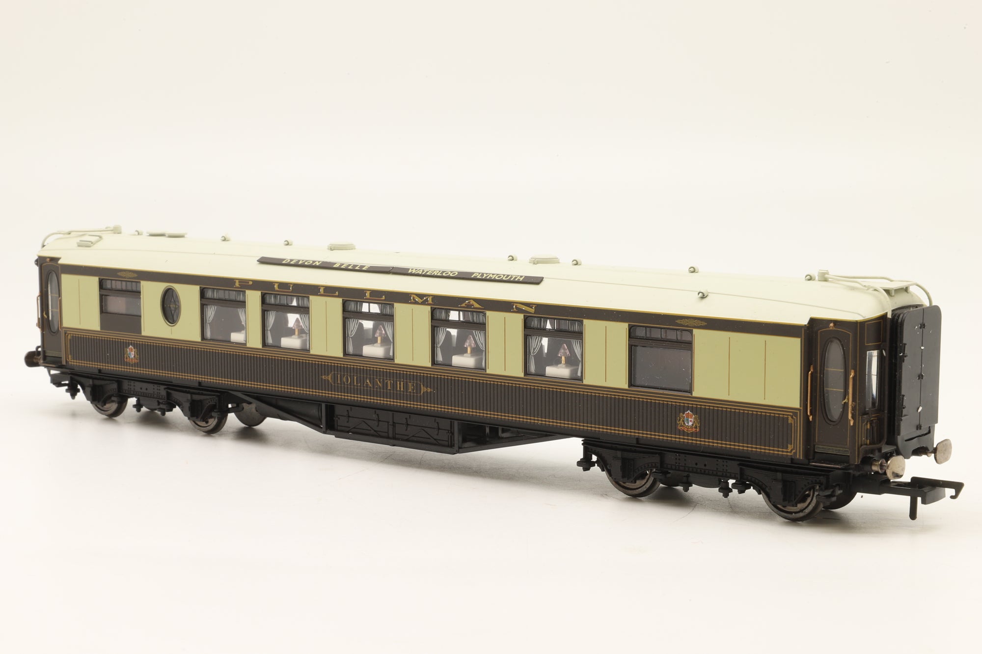 Hornby OO R2568 'Devon Belle' Train Pack Incl. West Country Class No.34030 & 3x K-Type Pullman Coaches